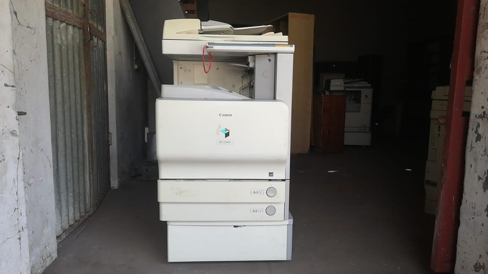 Impressora Canon ImageRUNNER C2380i — imagem 1