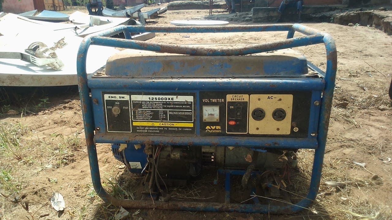 Gerador 12500DXE — imagem 1