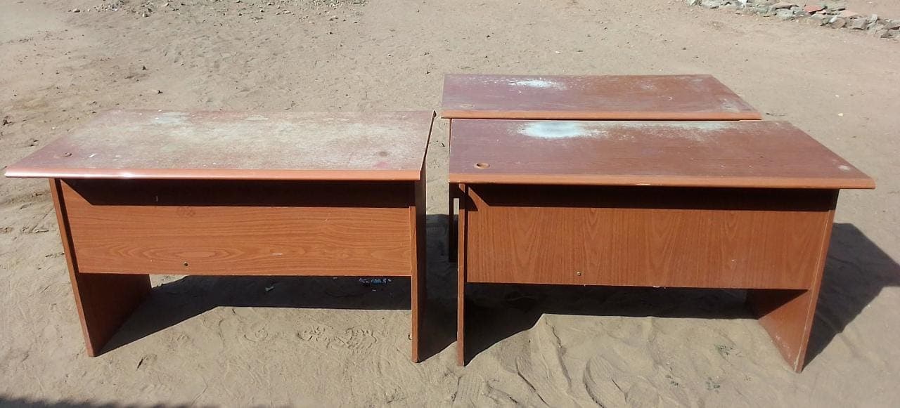 Desks — image 2