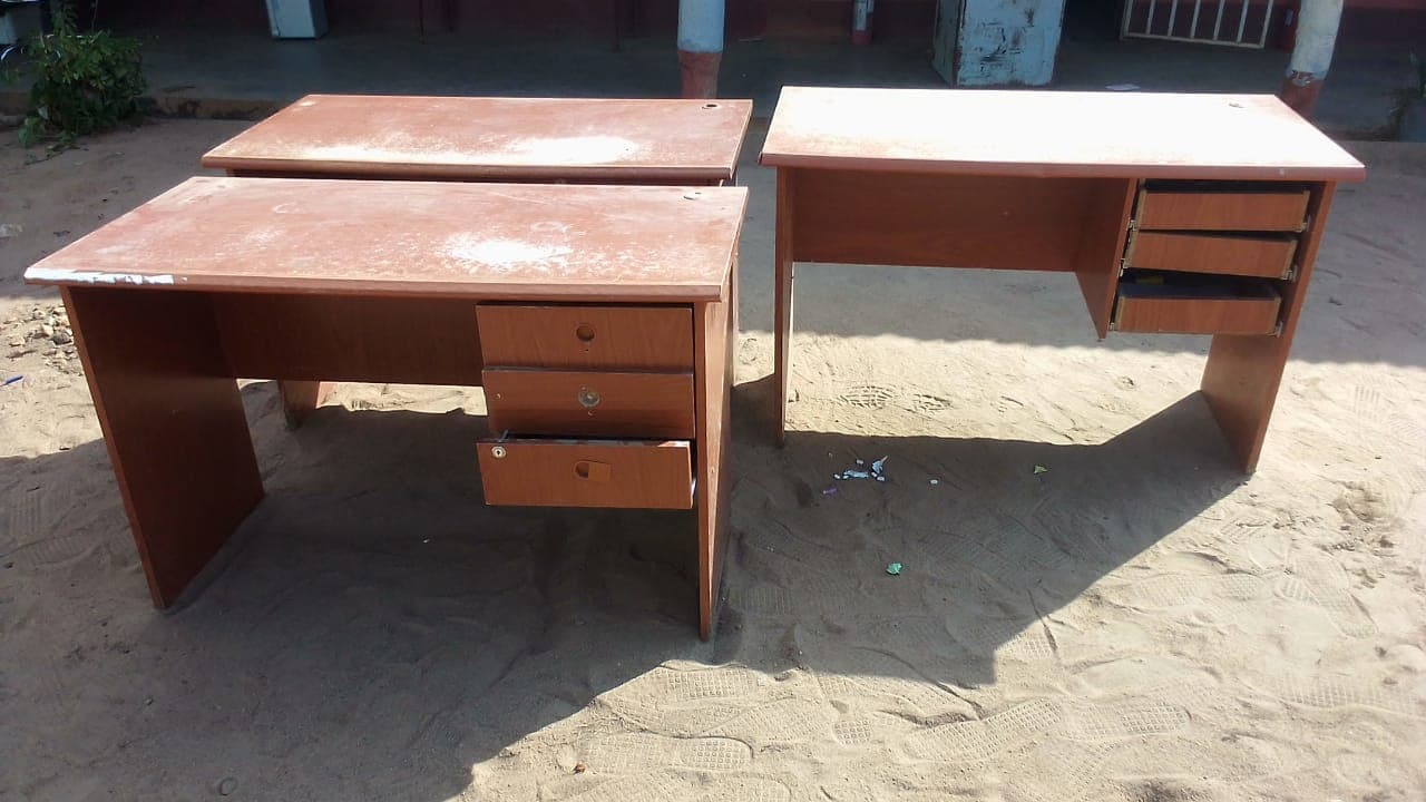 Desks — image 1