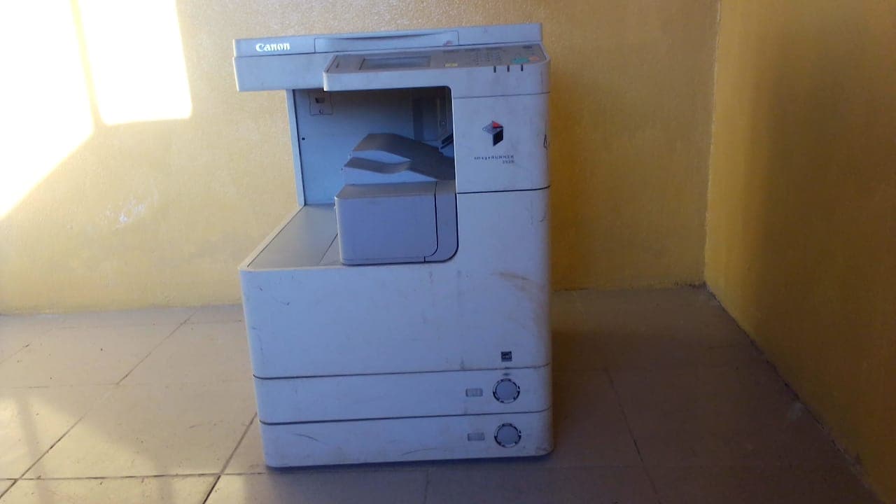 Impressora Canon ImageRUNNER 2525 — imagem 2