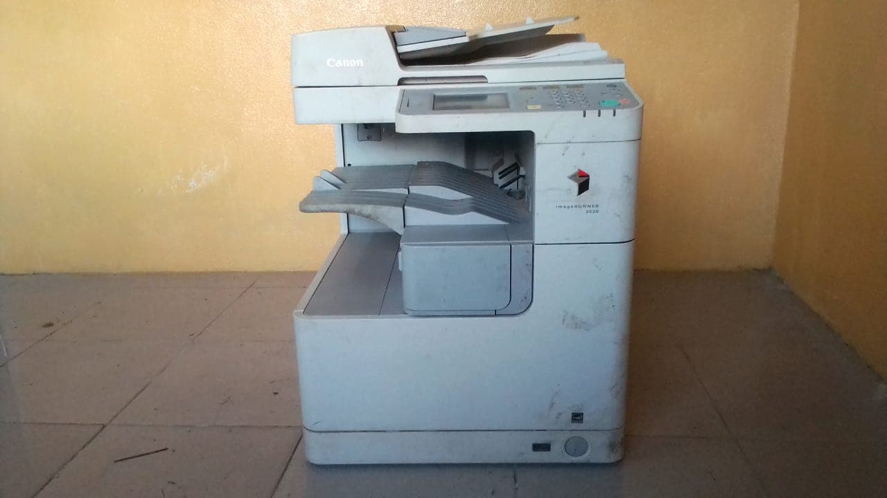 Impressora Canon ImageRUNNER 2520 — imagen 2