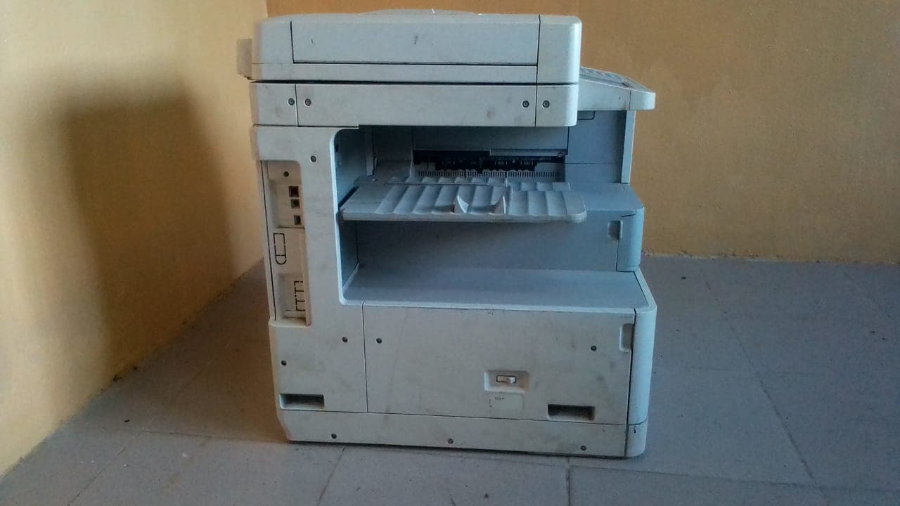 Impressora Canon ImageRUNNER 2520 — imagen 3