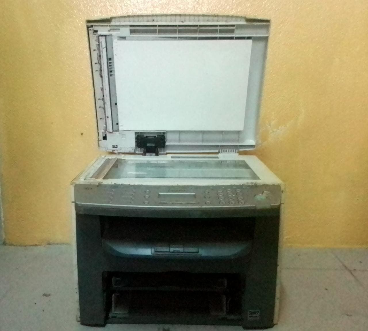 Impressora Canon i-SENSYS MF4150 — imagem 2