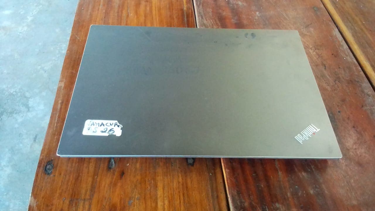 Lenovo E580 ThinkPad I7 — imagen 1