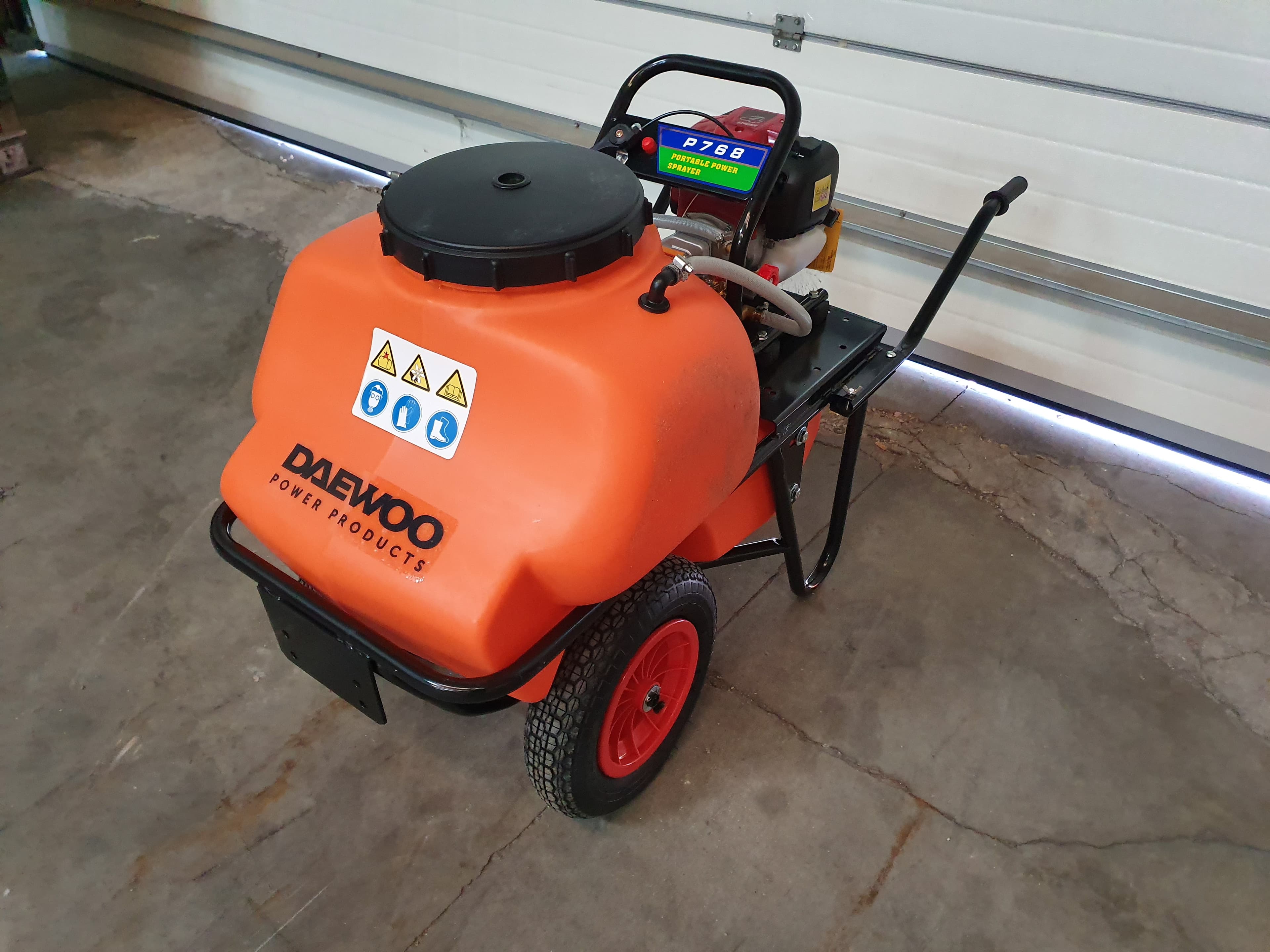 Pulverizador Daewoo — imagen 1