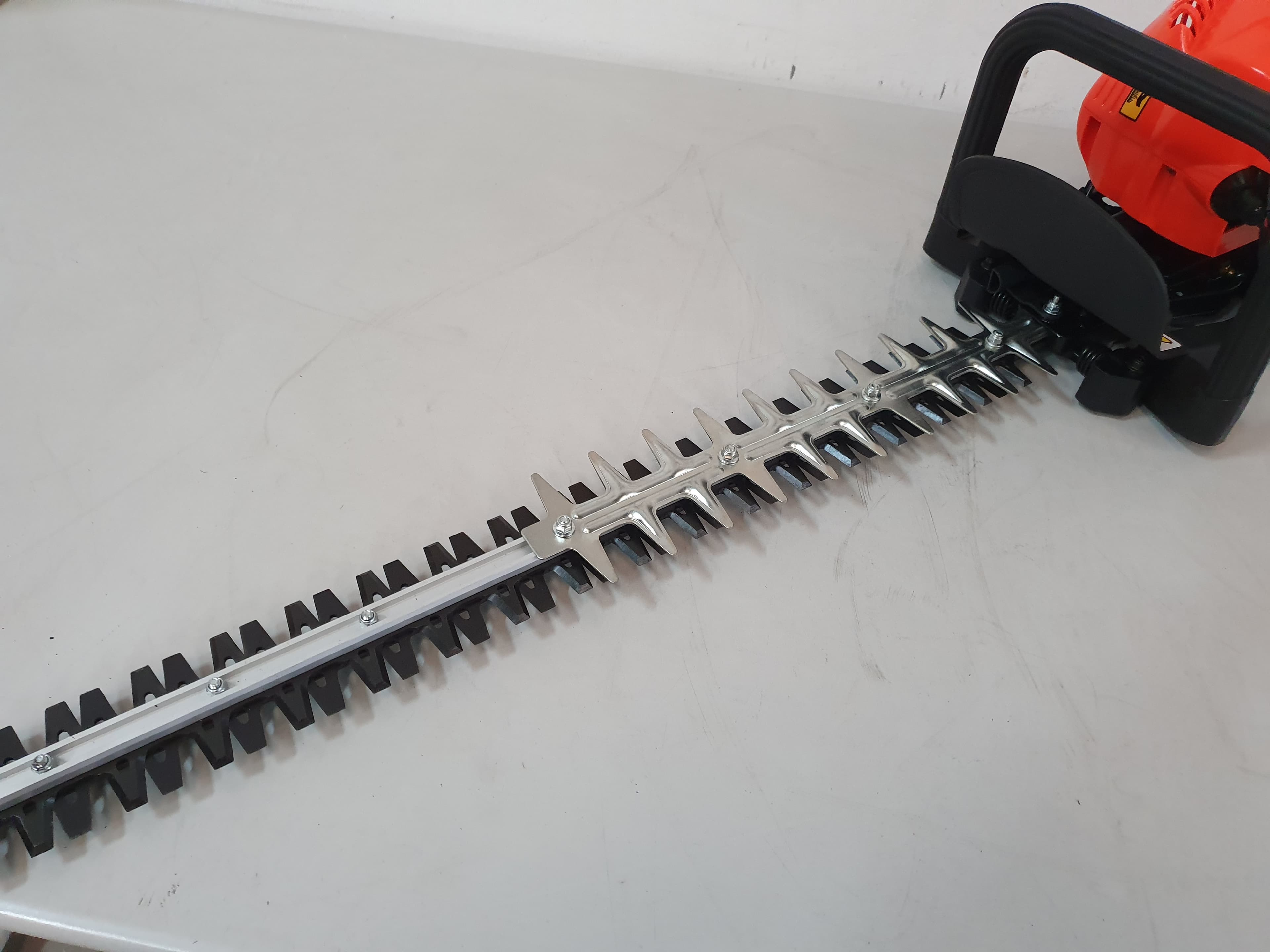 Corta Sebes Daewoo — imagen 4