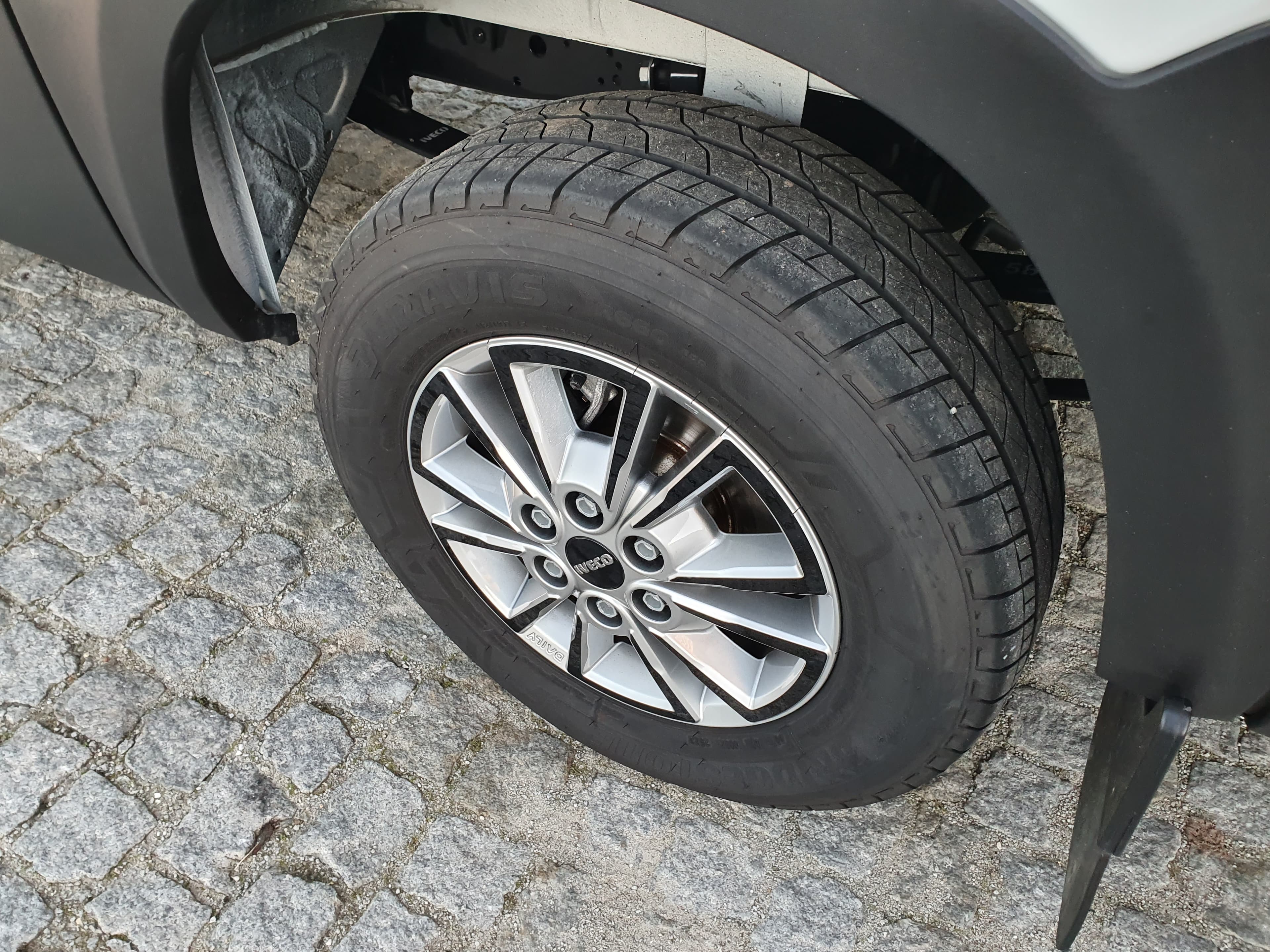 Iveco 35S18 · Ano 2023 — imagem 12