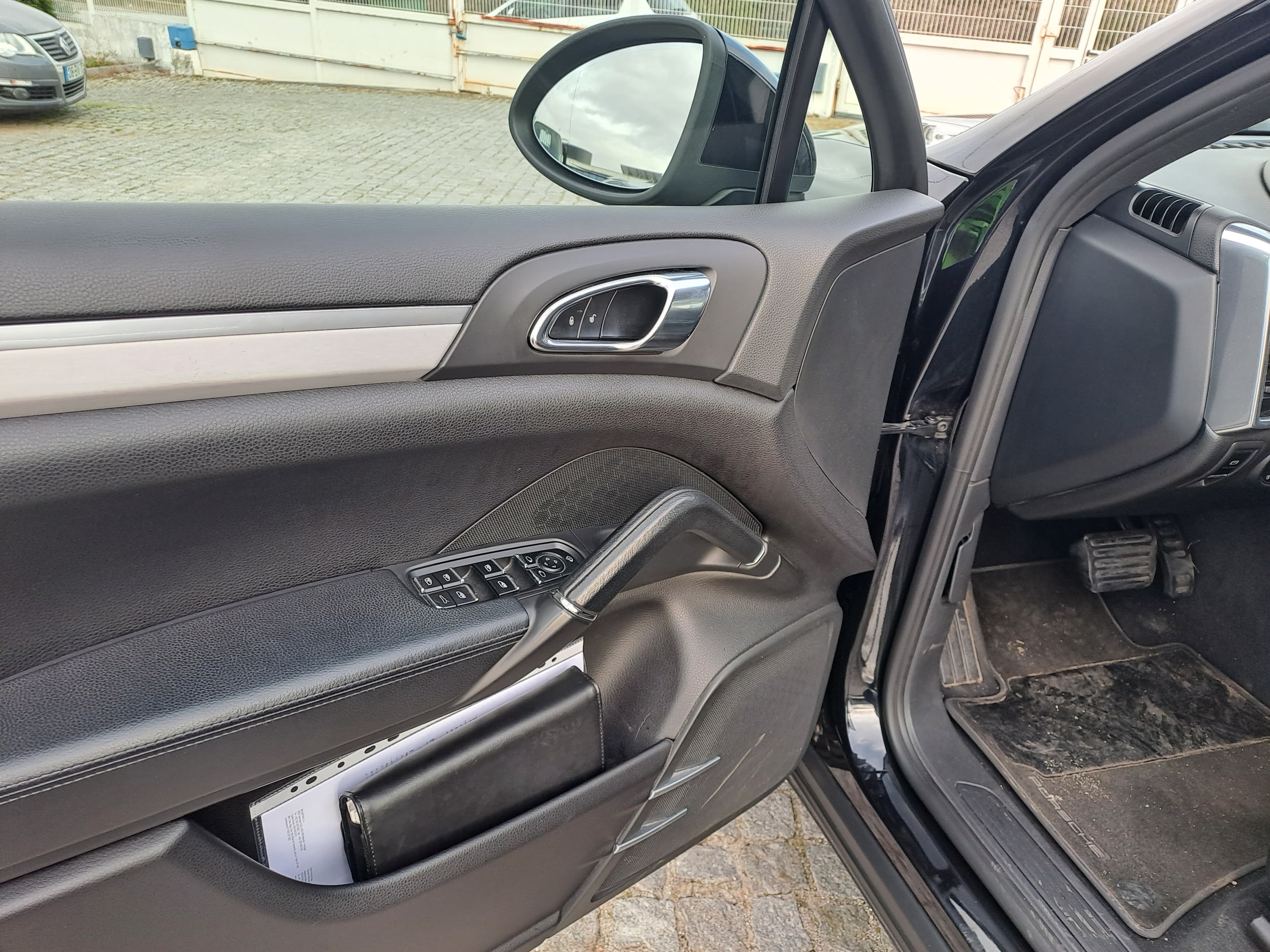 Porsche Cayenne 3.0 V6 · Ano 2012 — image 18