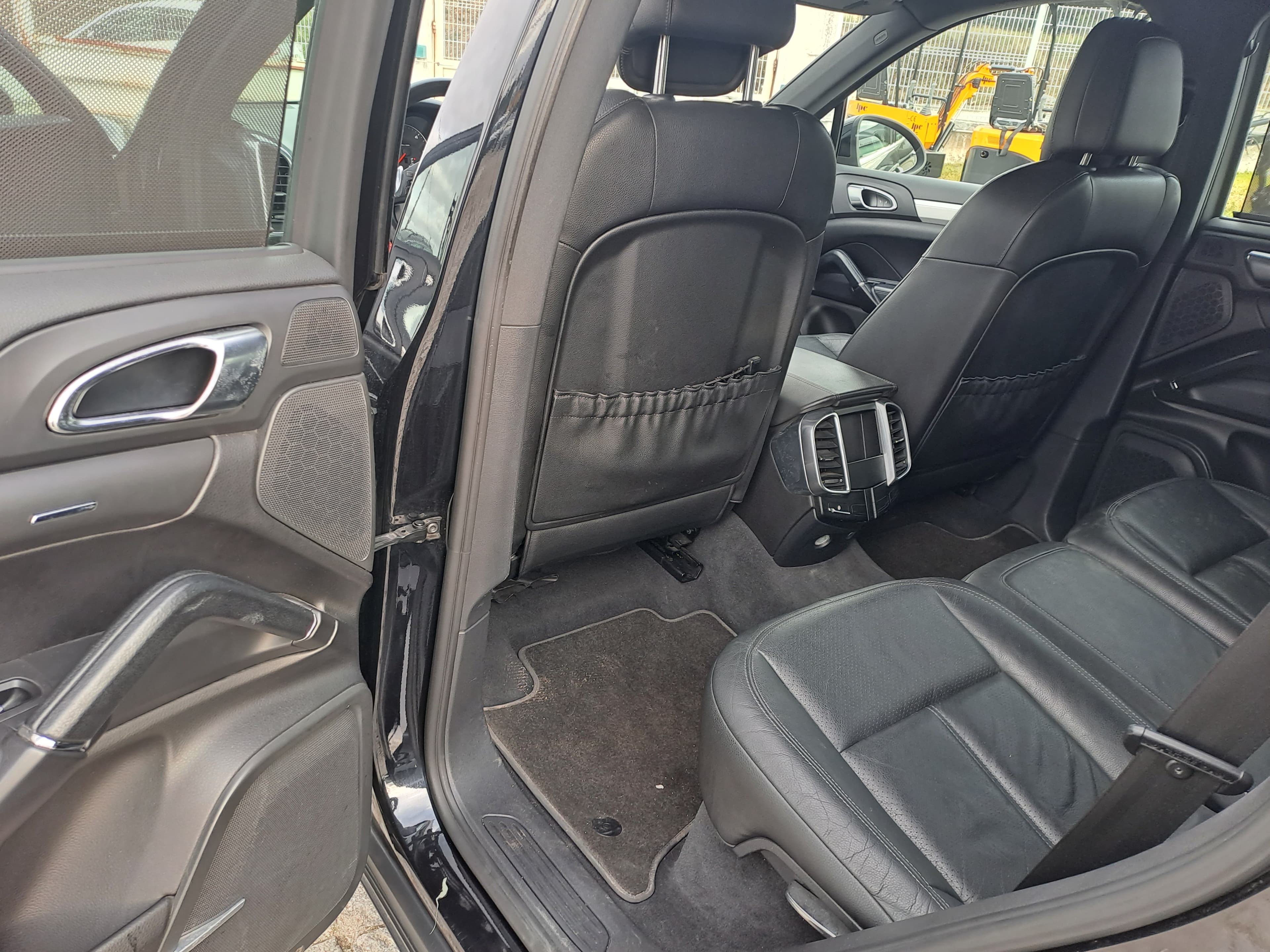 Porsche Cayenne 3.0 V6 · Ano 2012 — image 19