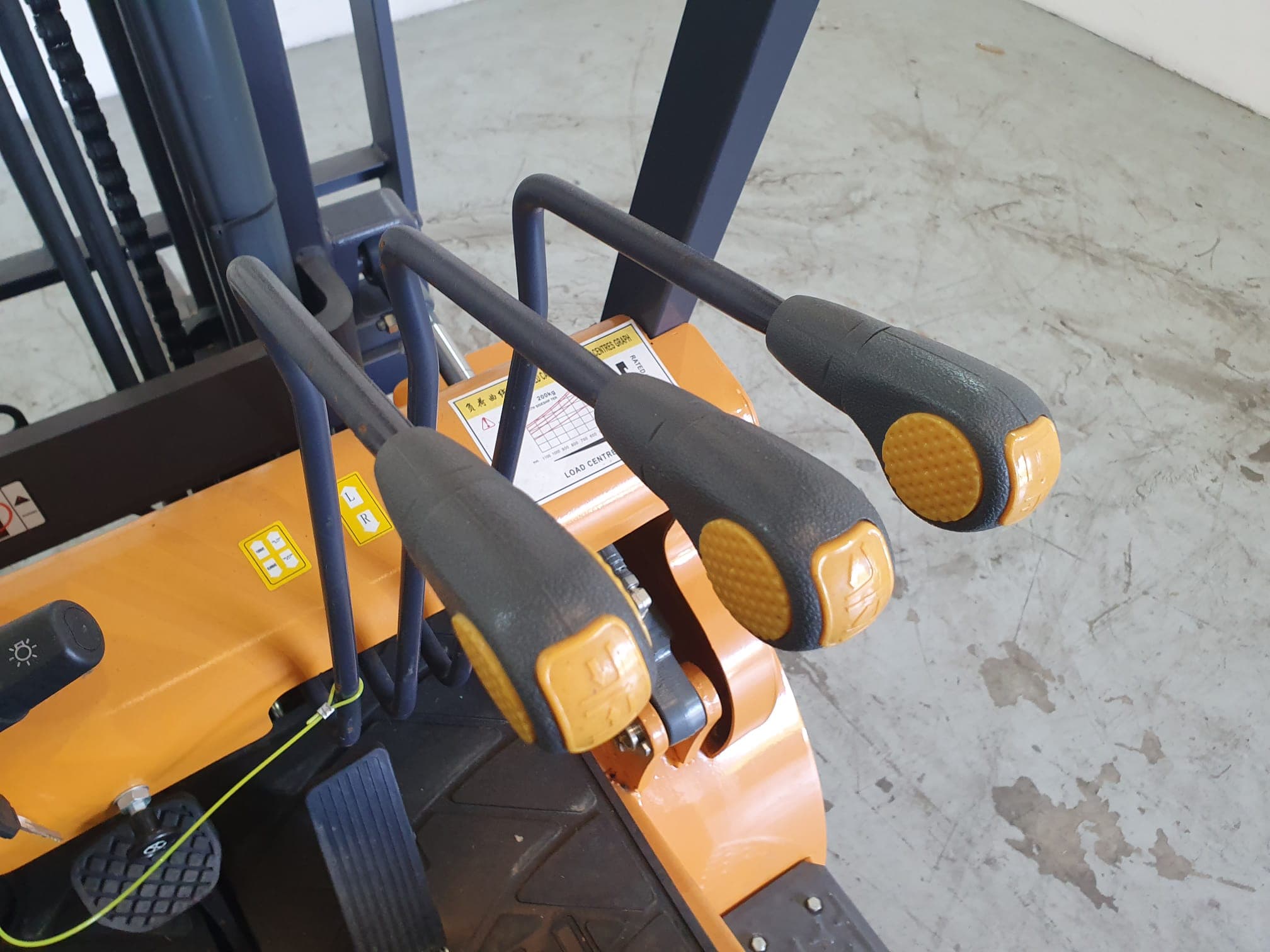 Empilhador Apache HH307 — imagen 8