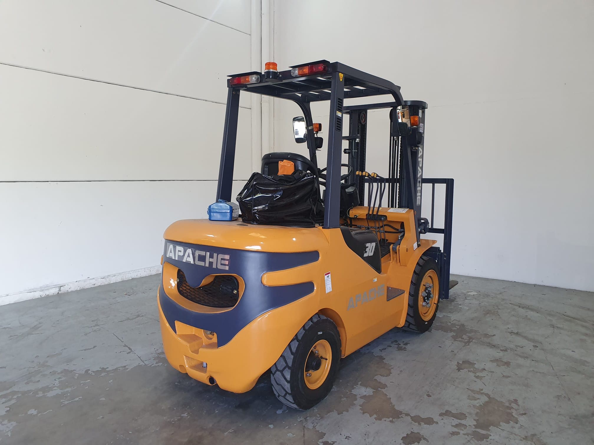 Empilhador Apache HH307 — imagen 5