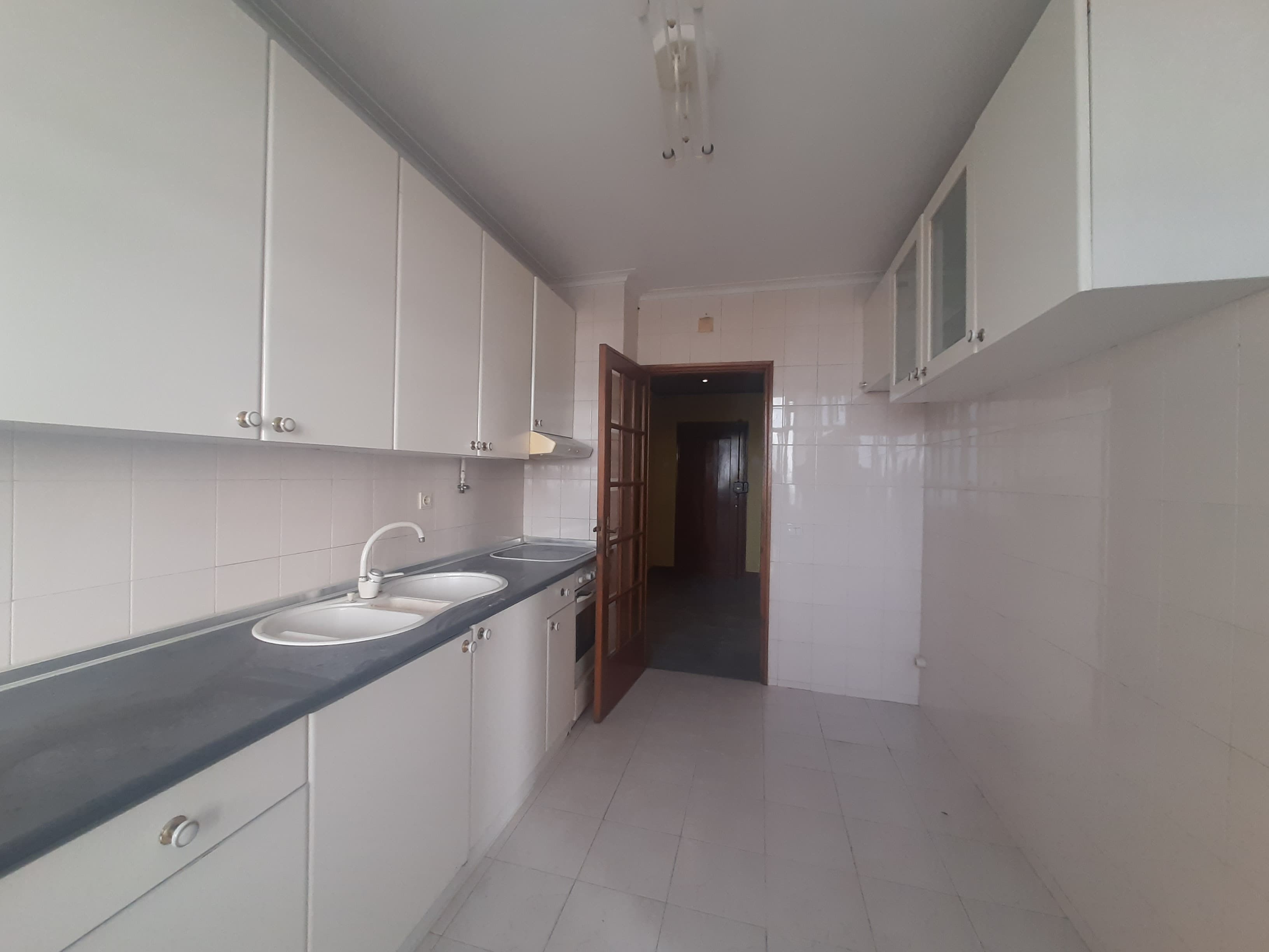 Apartamento T1+1 · Vila Nova de Gaia — imagen 3