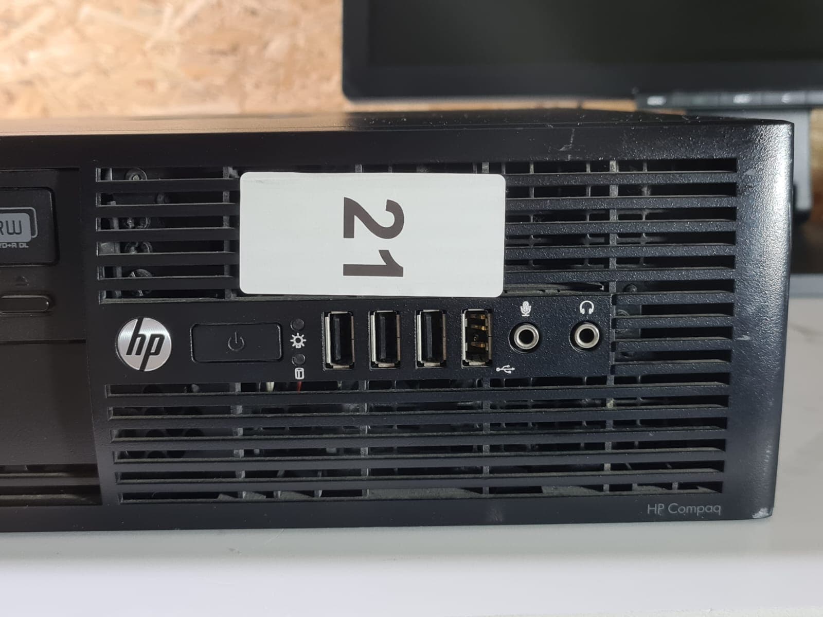 Computador HP Compaq Pro 4300 SFF — imagem 16