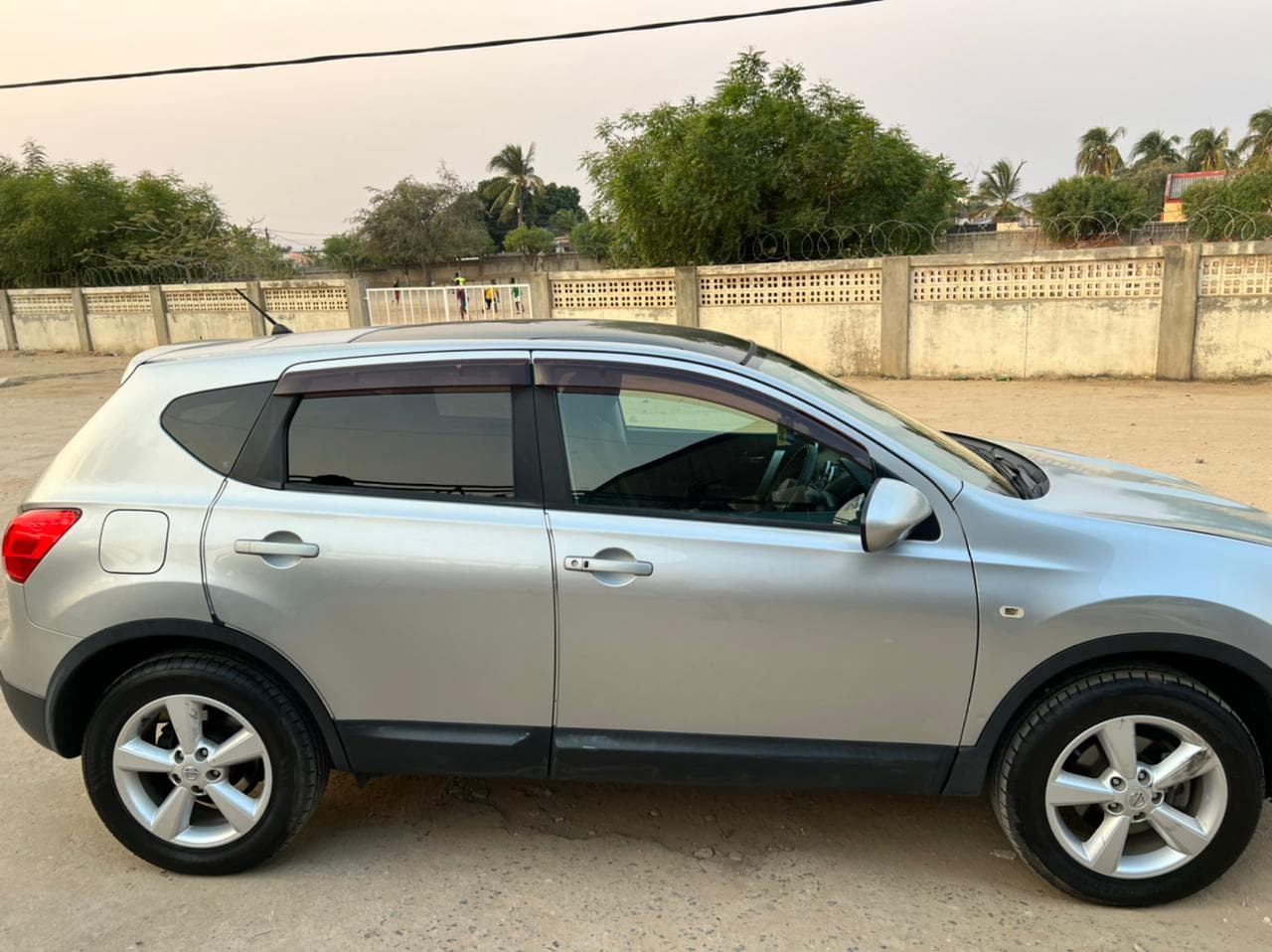 Nissan Duals 2.0 · Ano 2007 — imagem 7