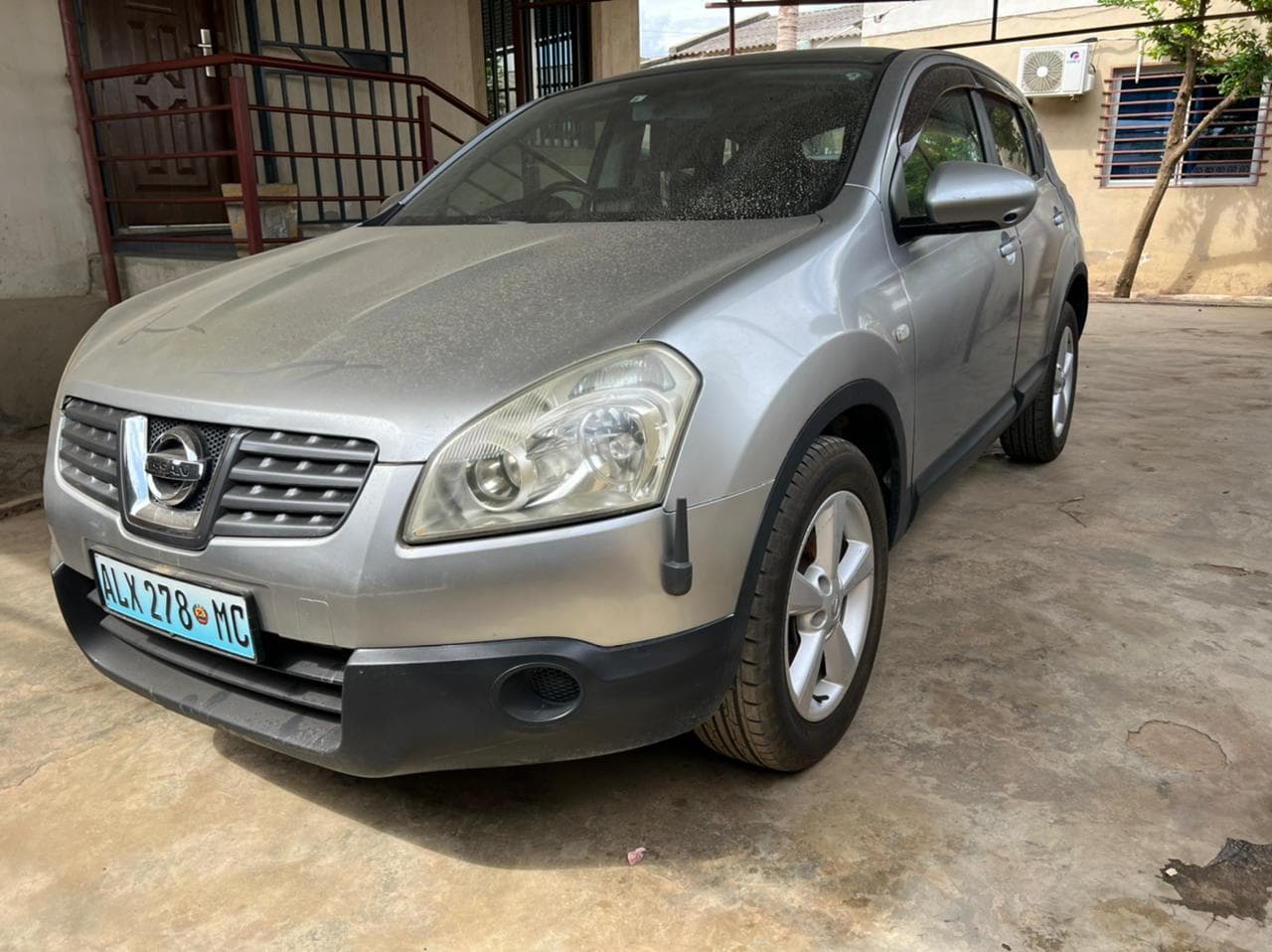 Nissan Duals 2.0 · Ano 2007 — imagem 13