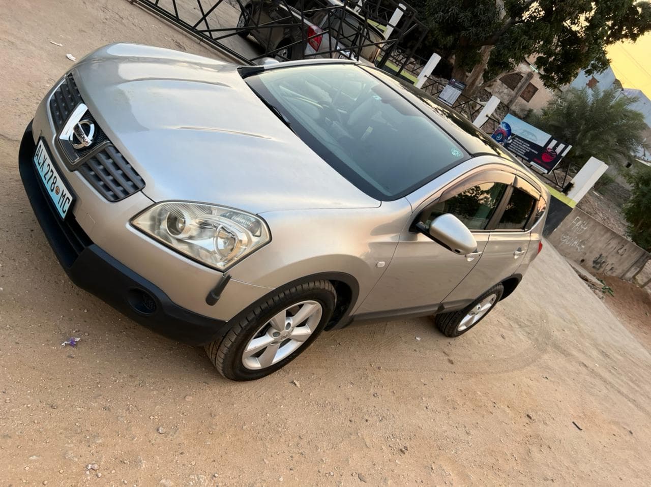 Nissan Duals 2.0 · Ano 2007 — imagem 5