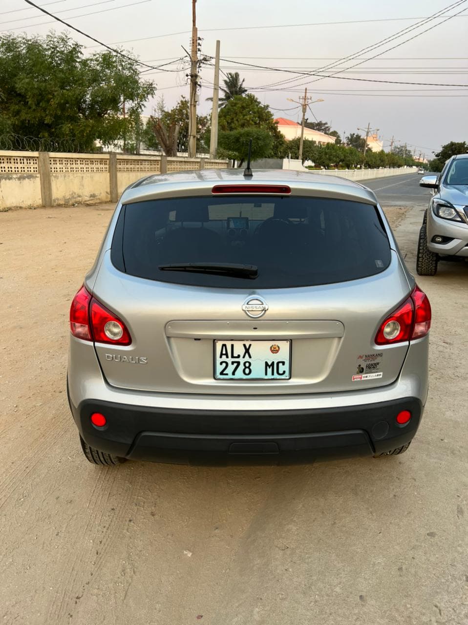 Nissan Duals 2.0 · Ano 2007 — imagem 4