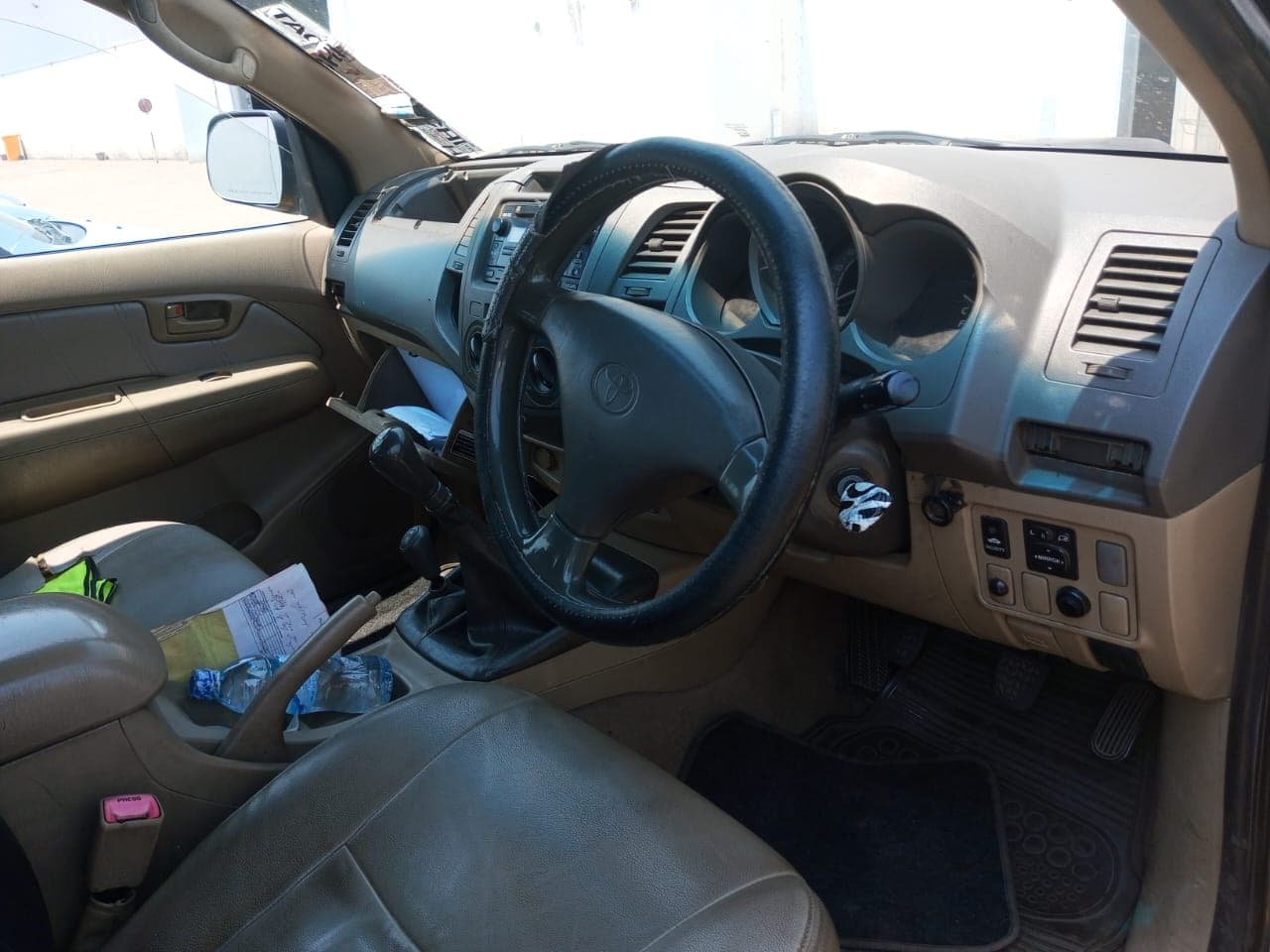 Toyota Hilux · Ano 2010 — imagem 8