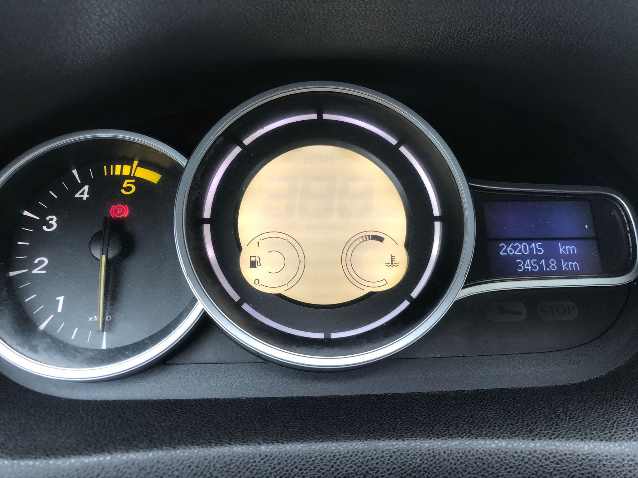 Renault Mégane DCI · Ano 2010 — imagem 37