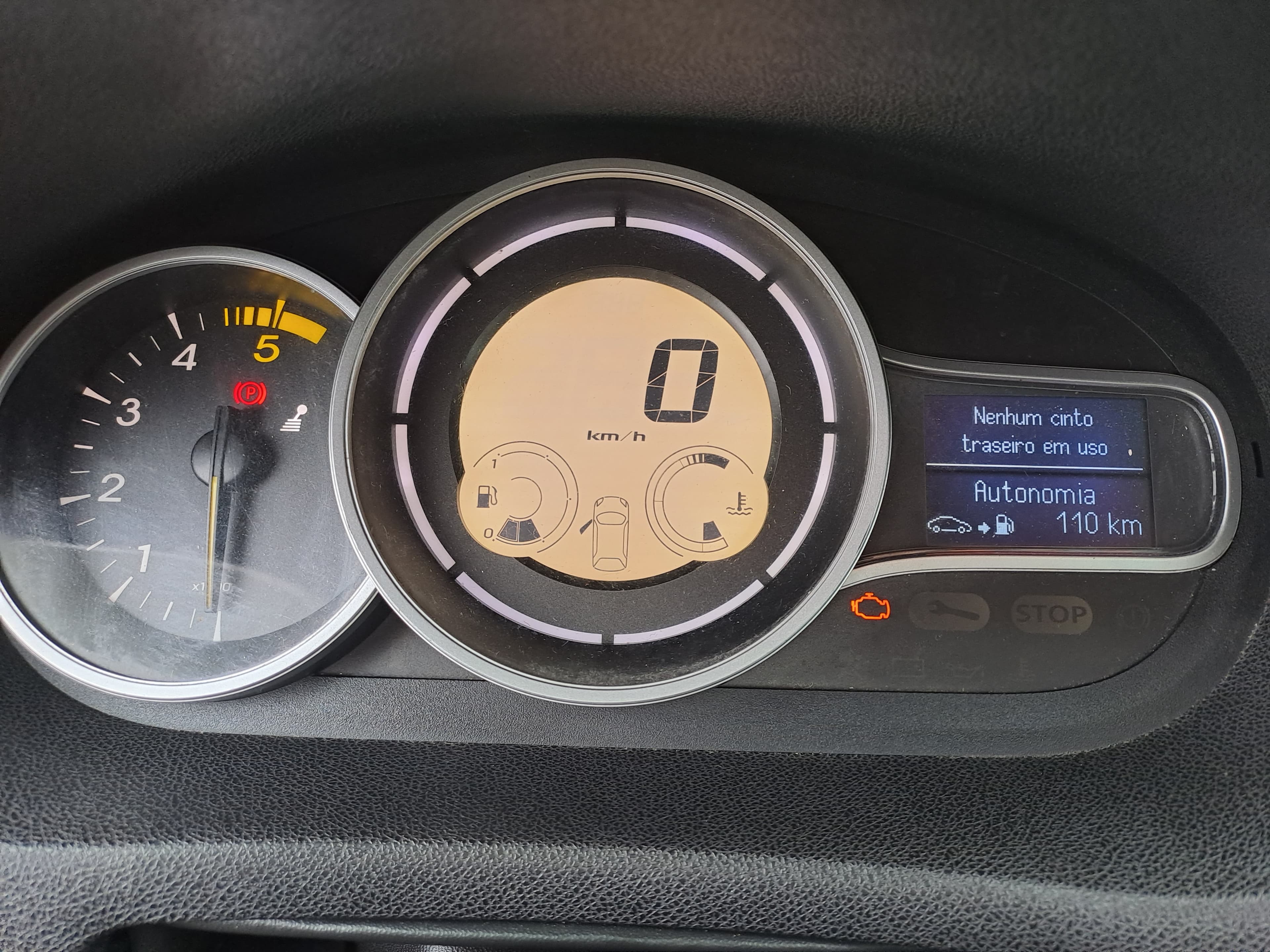 Renault Mégane DCI · Ano 2010 — imagem 31
