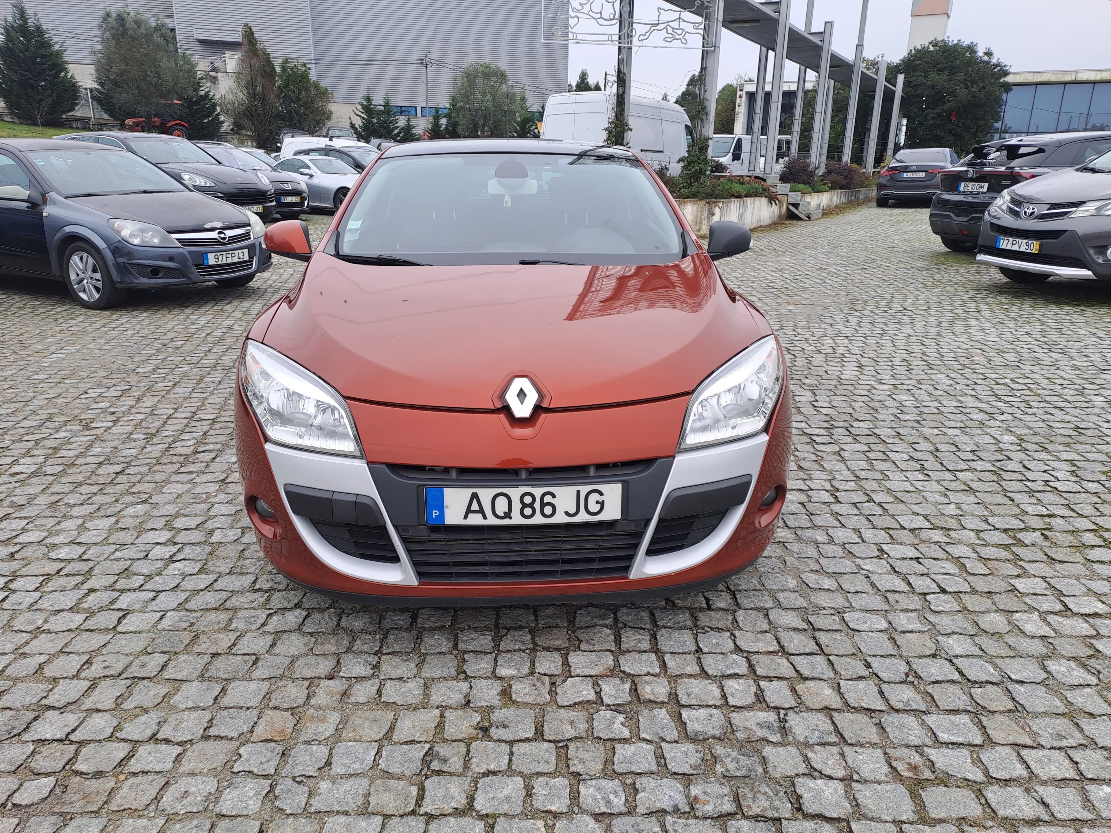 Renault Mégane DCI · Ano 2010 — imagem 2