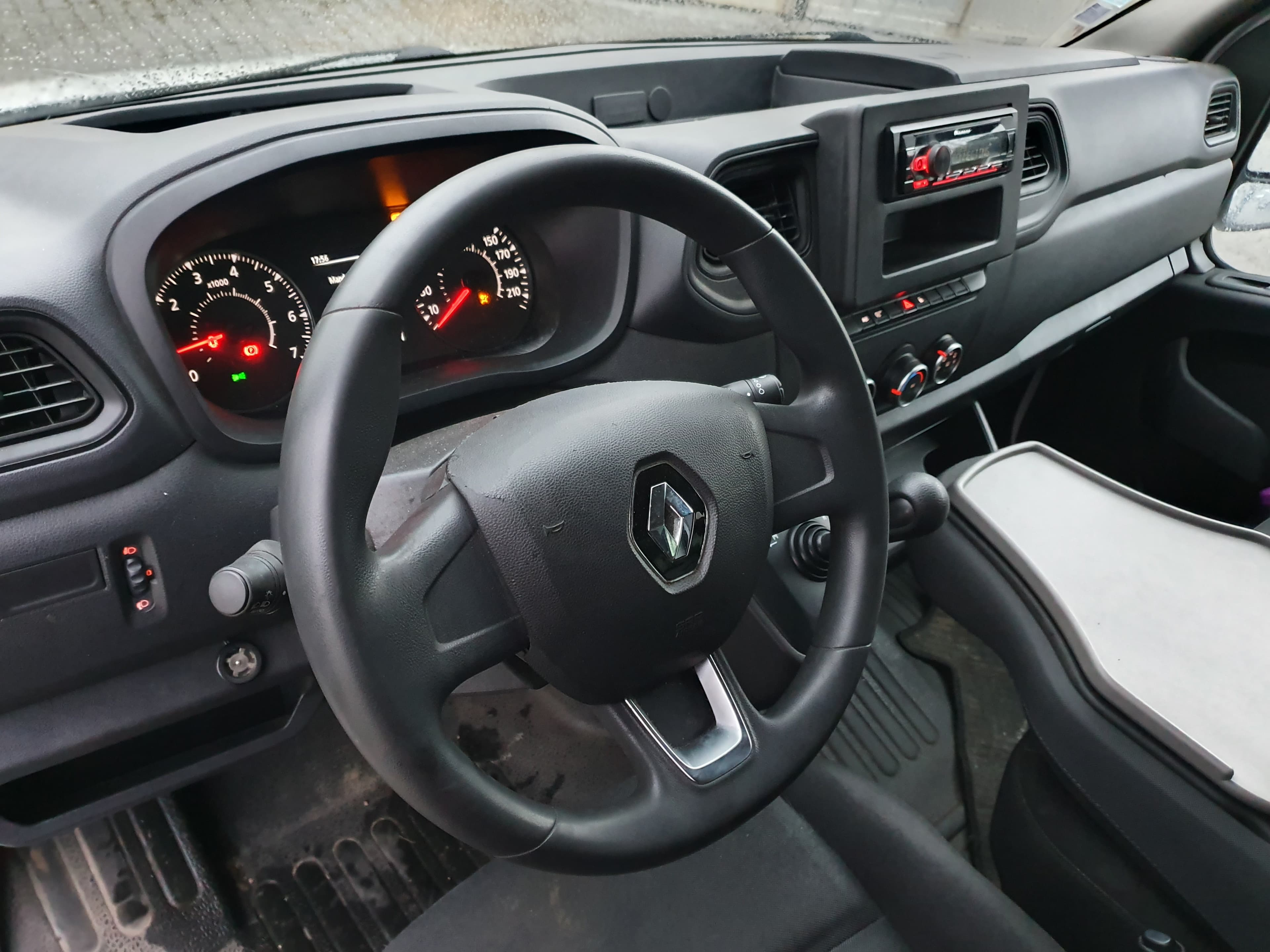 Renault Master · Ano 2021 — imagen 20