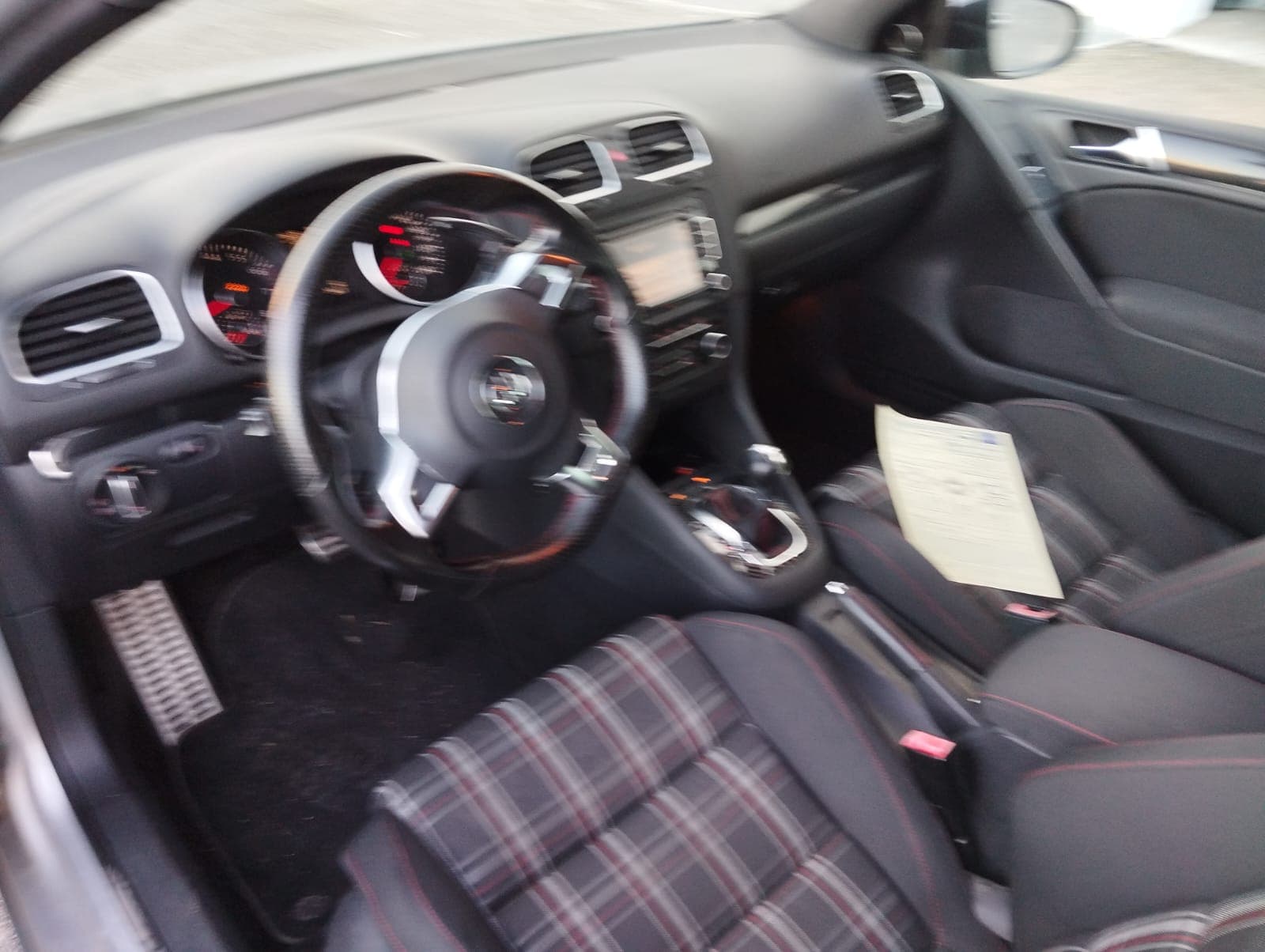 Volkswagen Golf 2.0 GTI · Ano 2010 — imagem 12