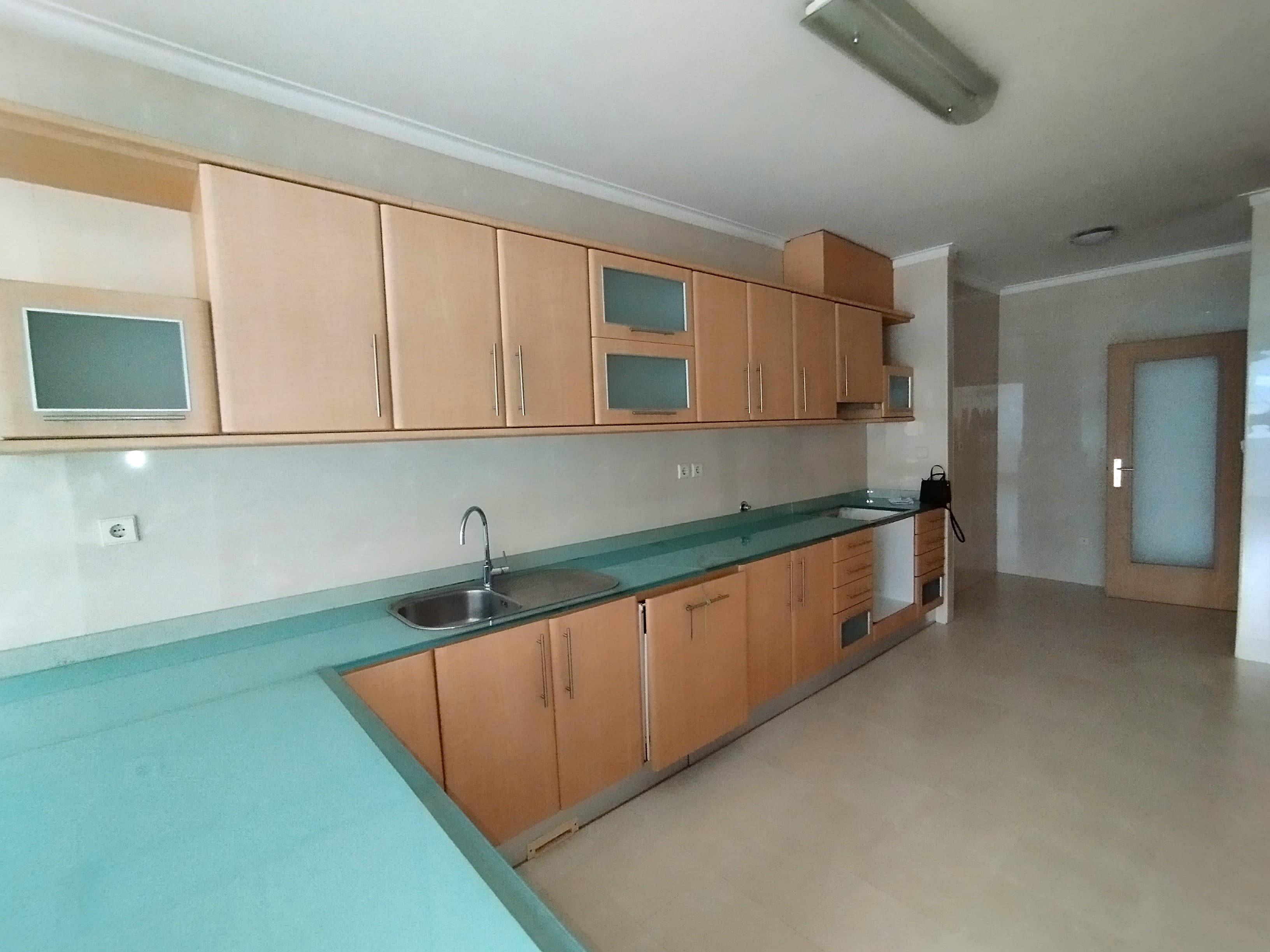 Apartamento T2 c/ Garagem · Guimarães — imagem 5