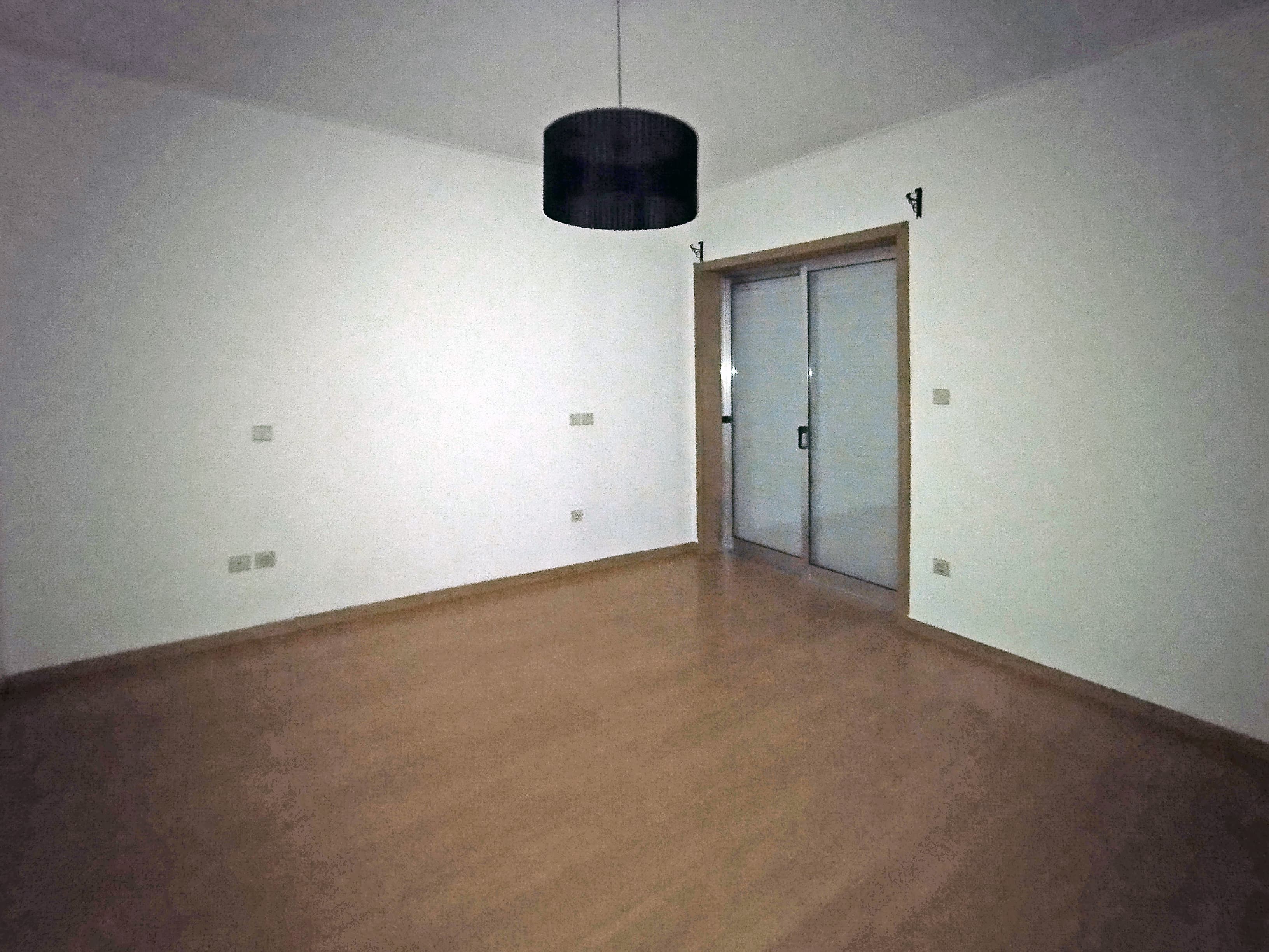 Apartamento T2 c/ Garagem · Guimarães — imagem 13