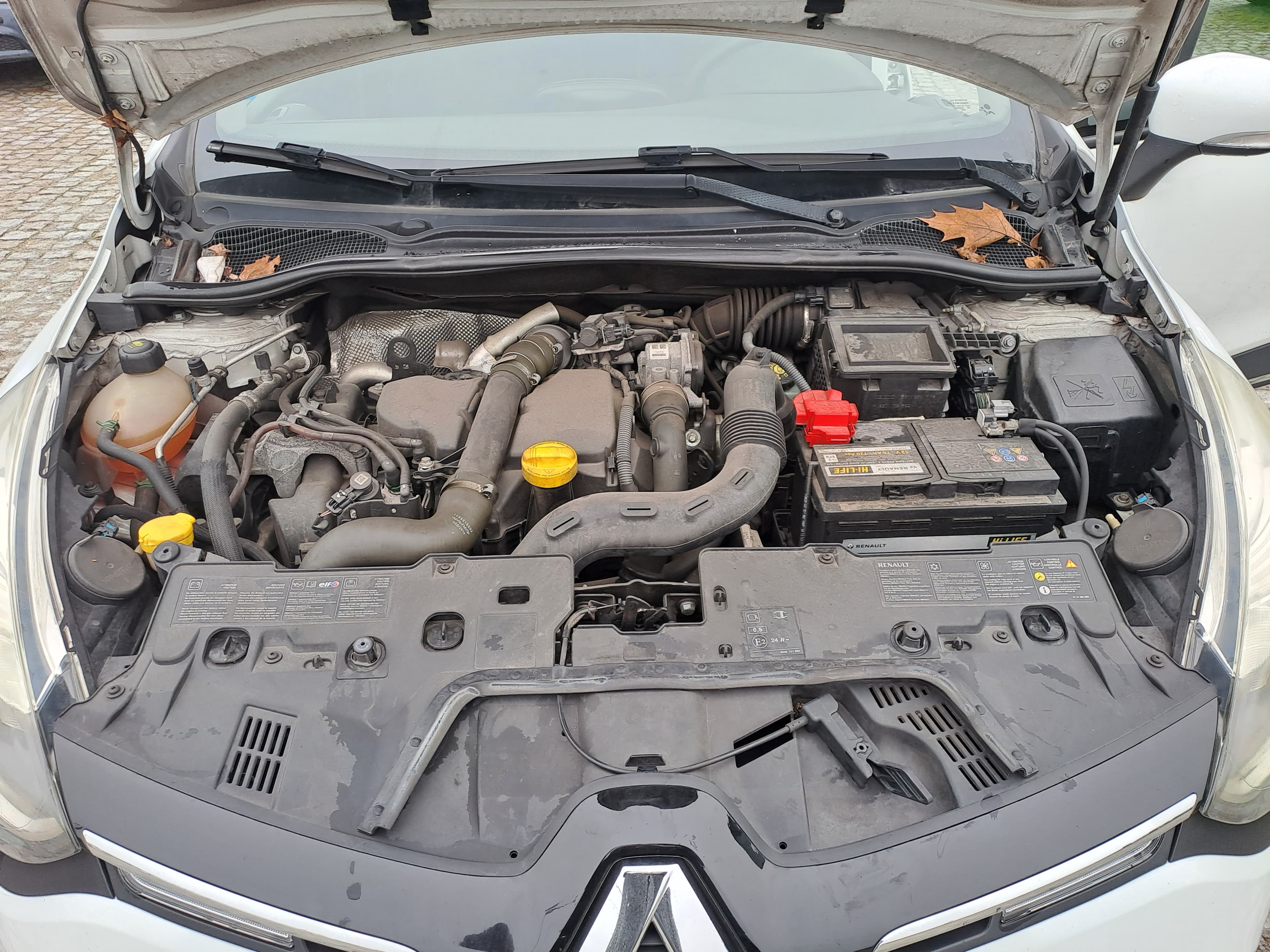 Renault Clio DCI · Ano 2015 — image 23