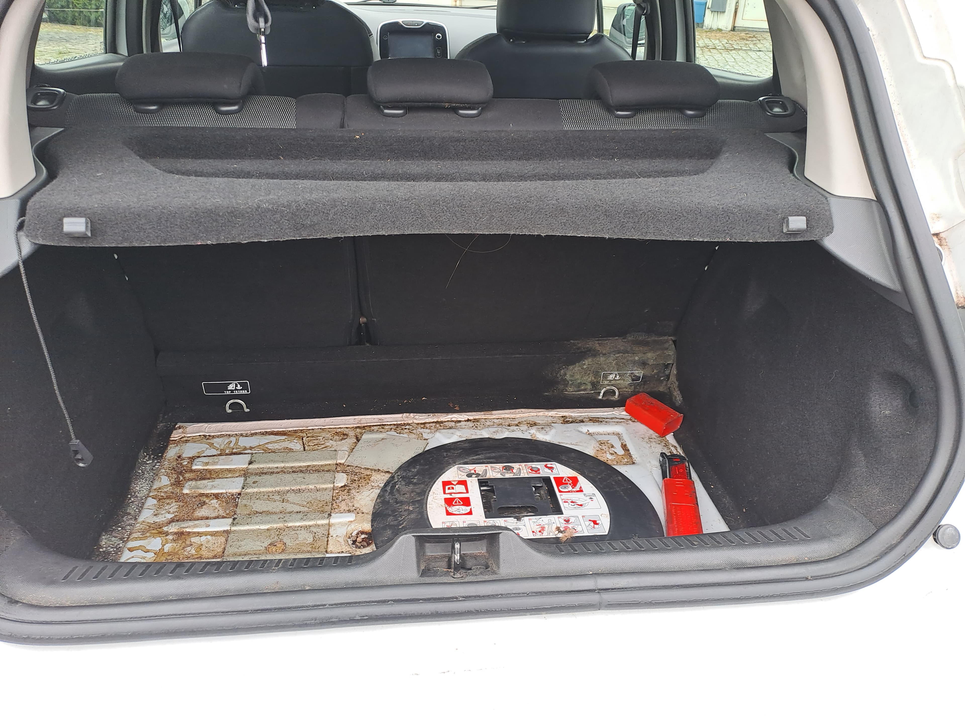 Renault Clio DCI · Ano 2015 — image 8