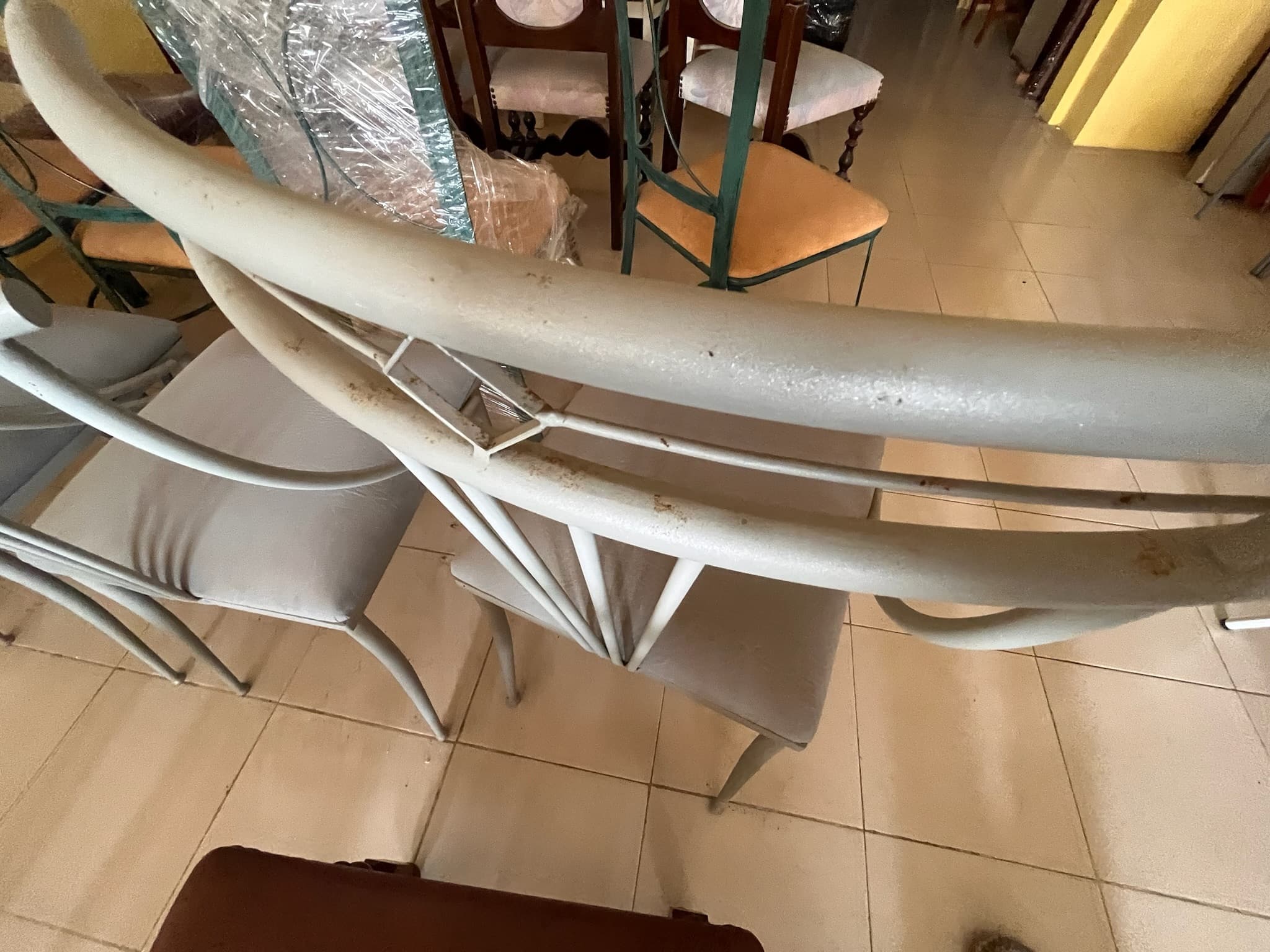 Cadeiras metálicas cinzentas — image 3