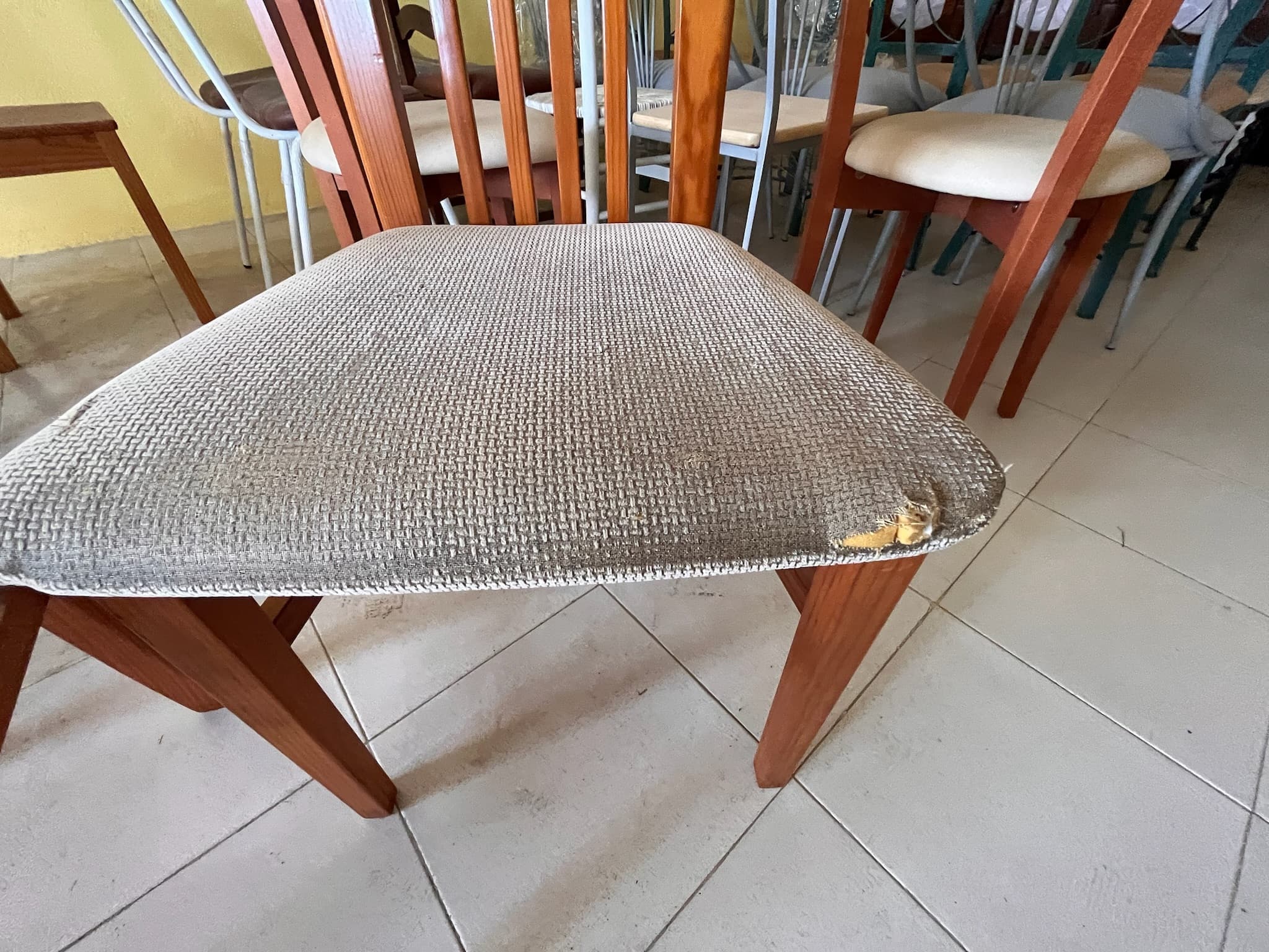Sillas de madera — imagen 3