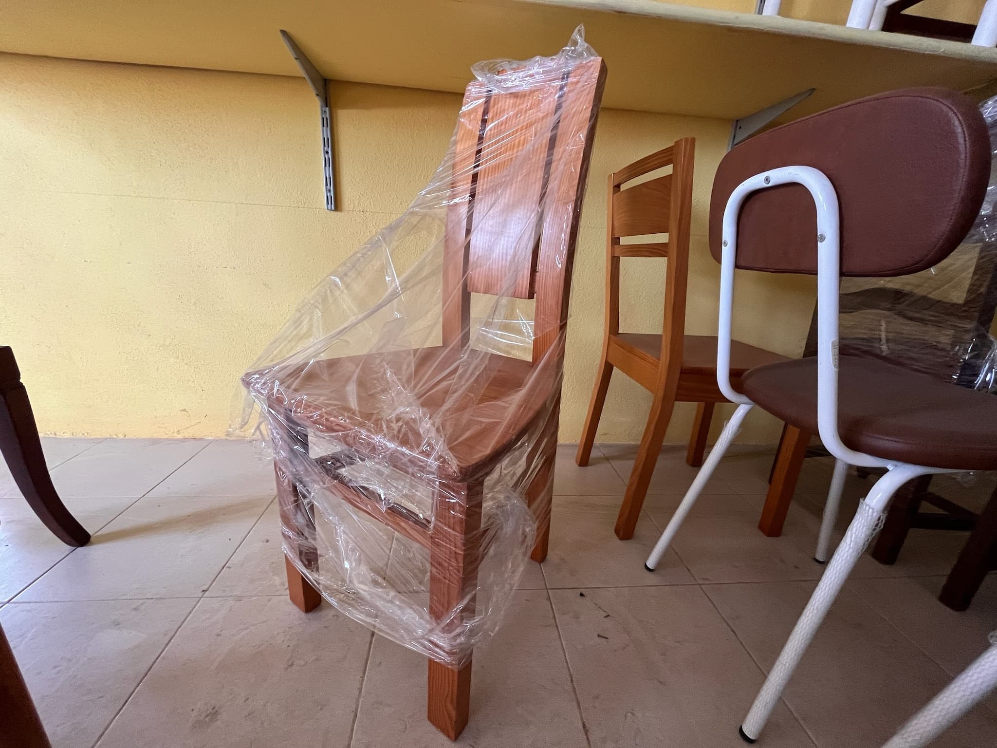 Silla de madera — imagen 1