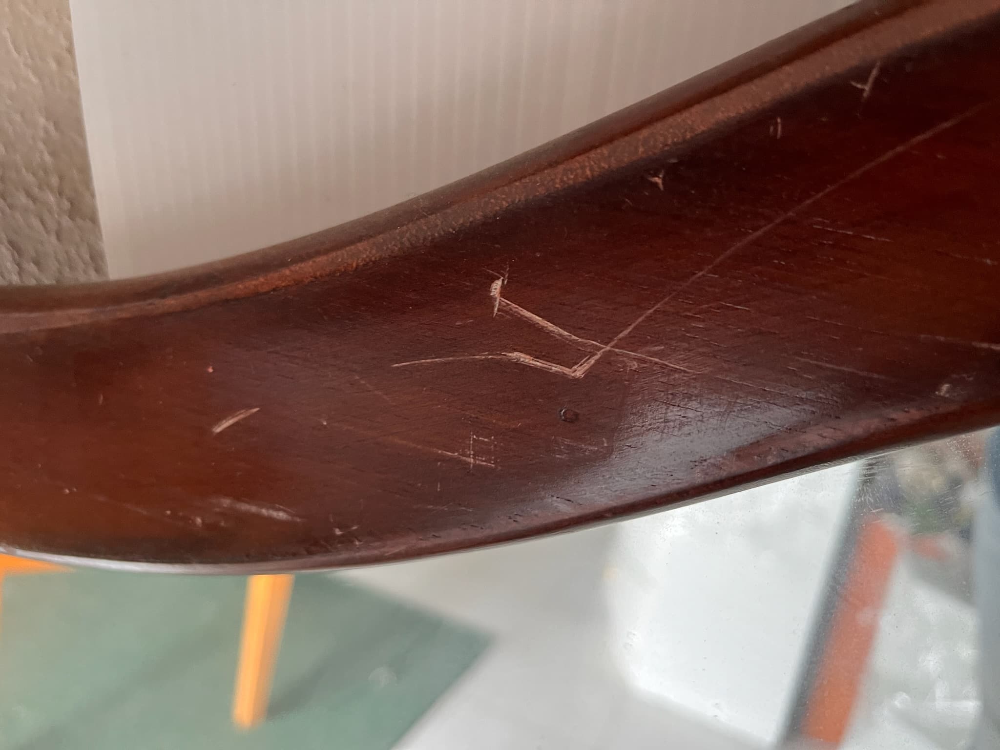 Espelho para cómoda com moldura de madeira — imagen 2