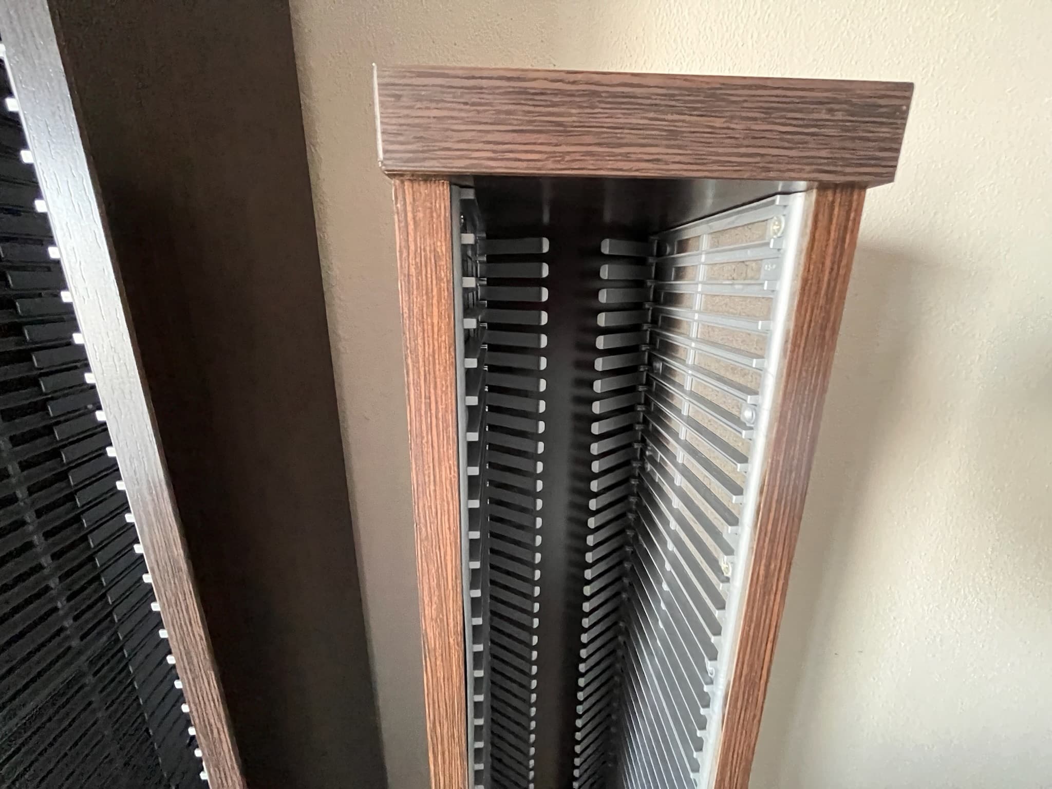 Móveis para CD e DVDs — imagem 2