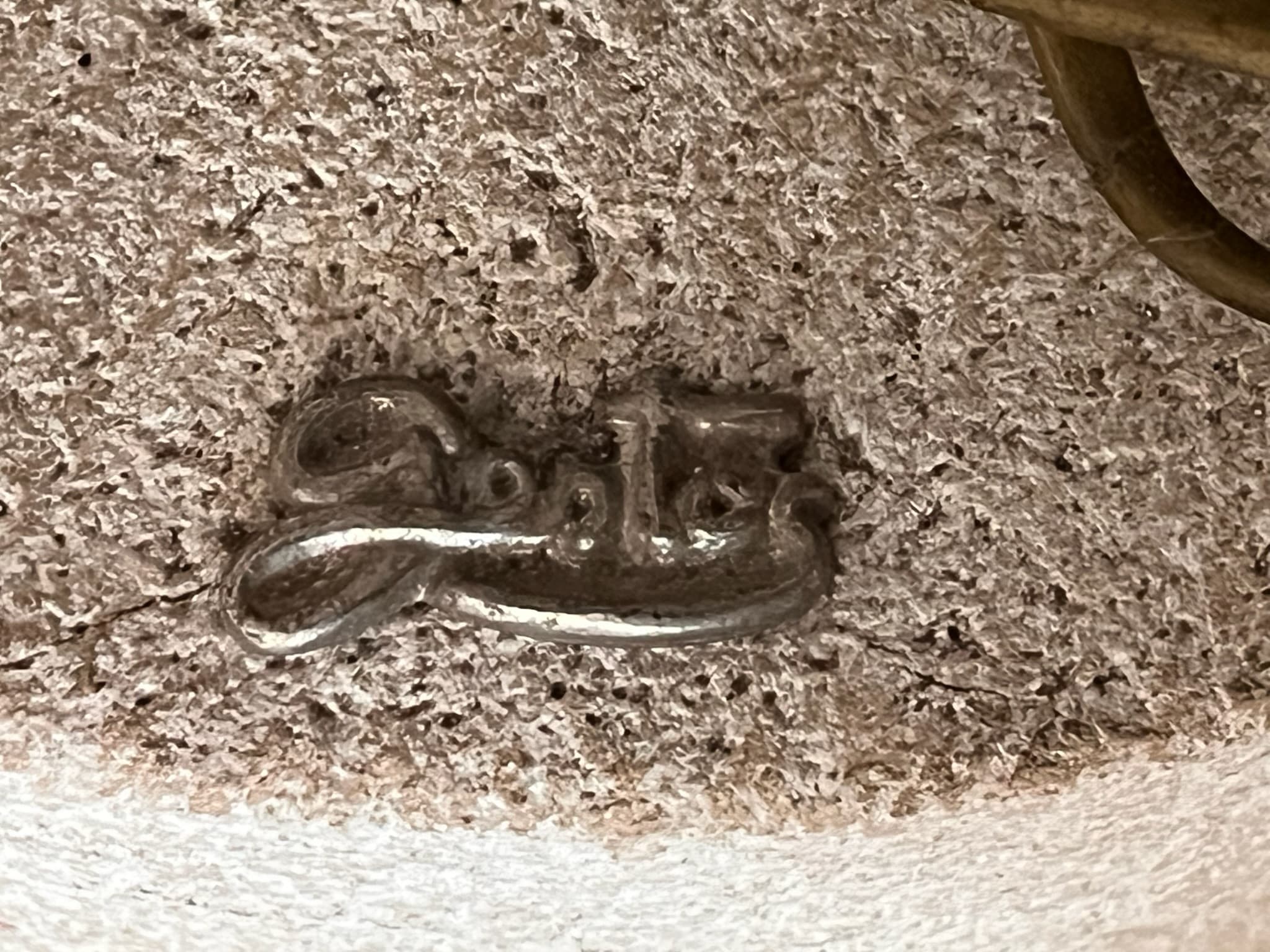 Candeeiro de pé alto em mármore — image 3