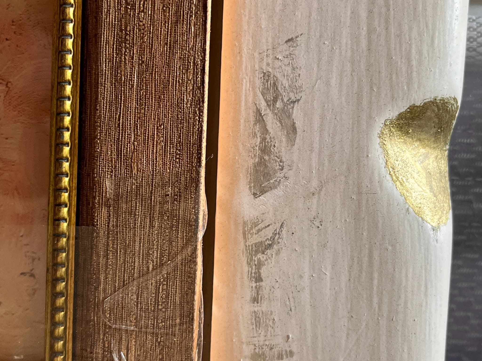 Quadro de parede com moldura de madeira — imagem 2