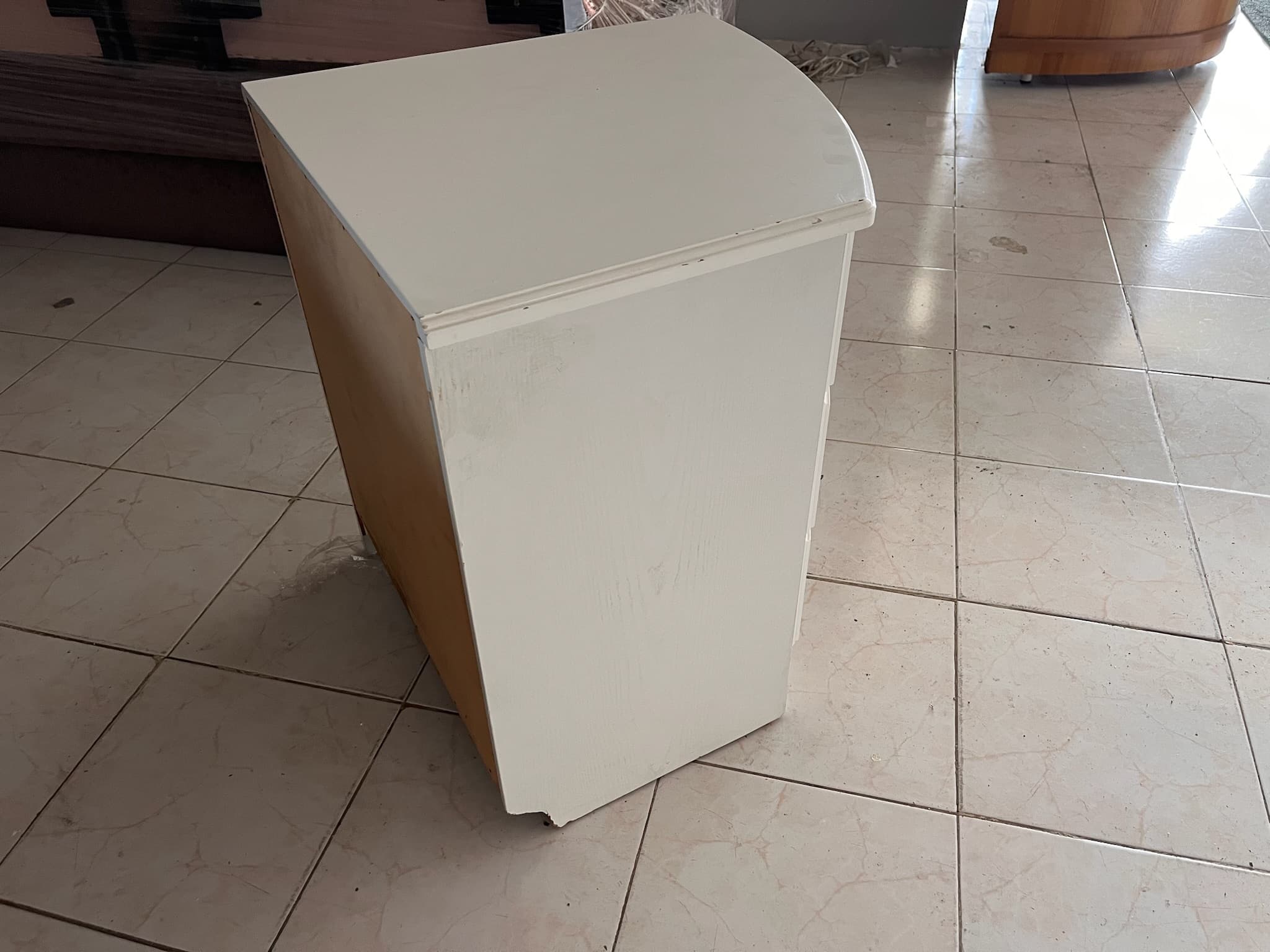 Móvel branco em madeira — imagen 3
