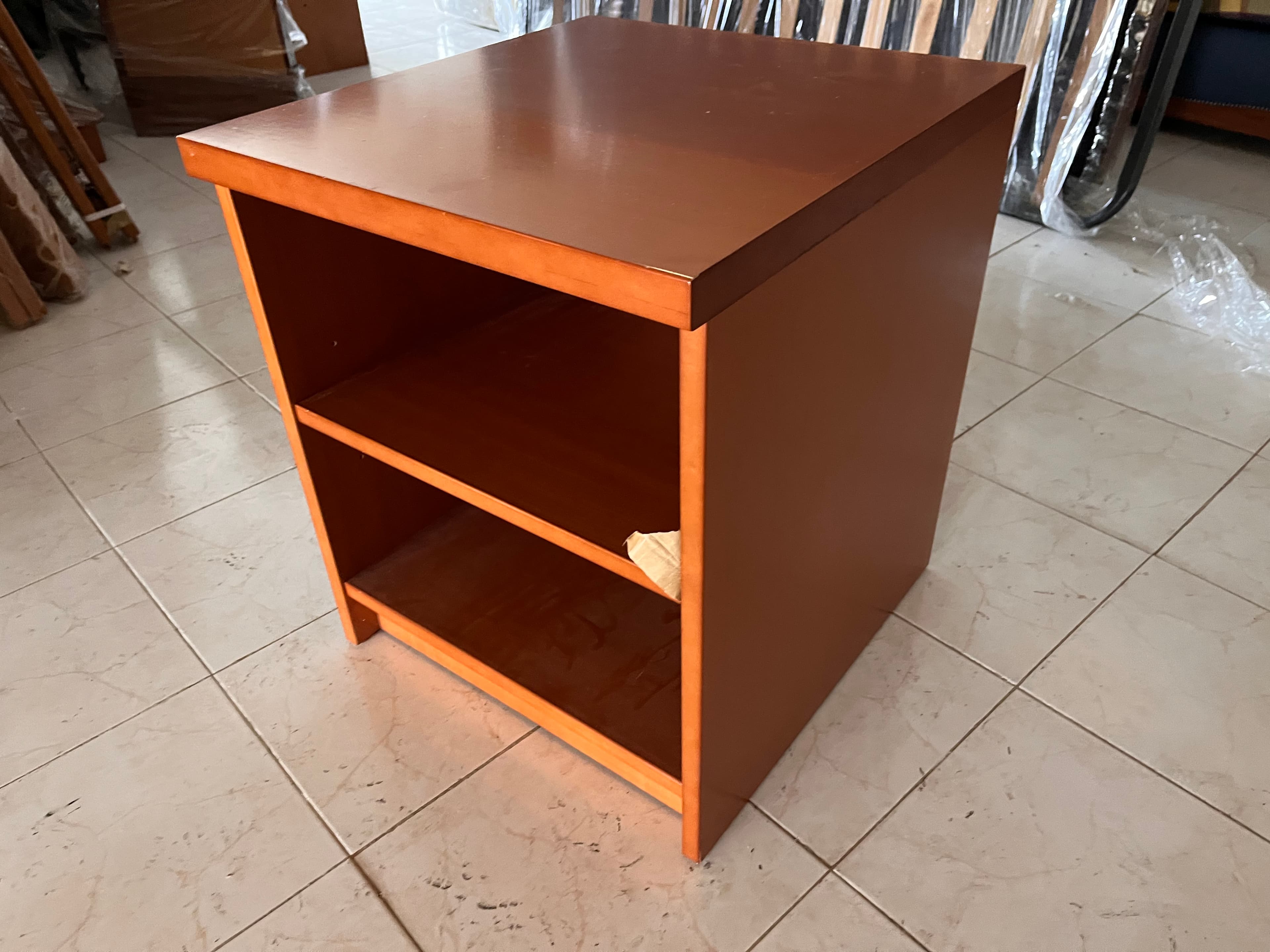 Mueble pequeño de madera — imagen 2