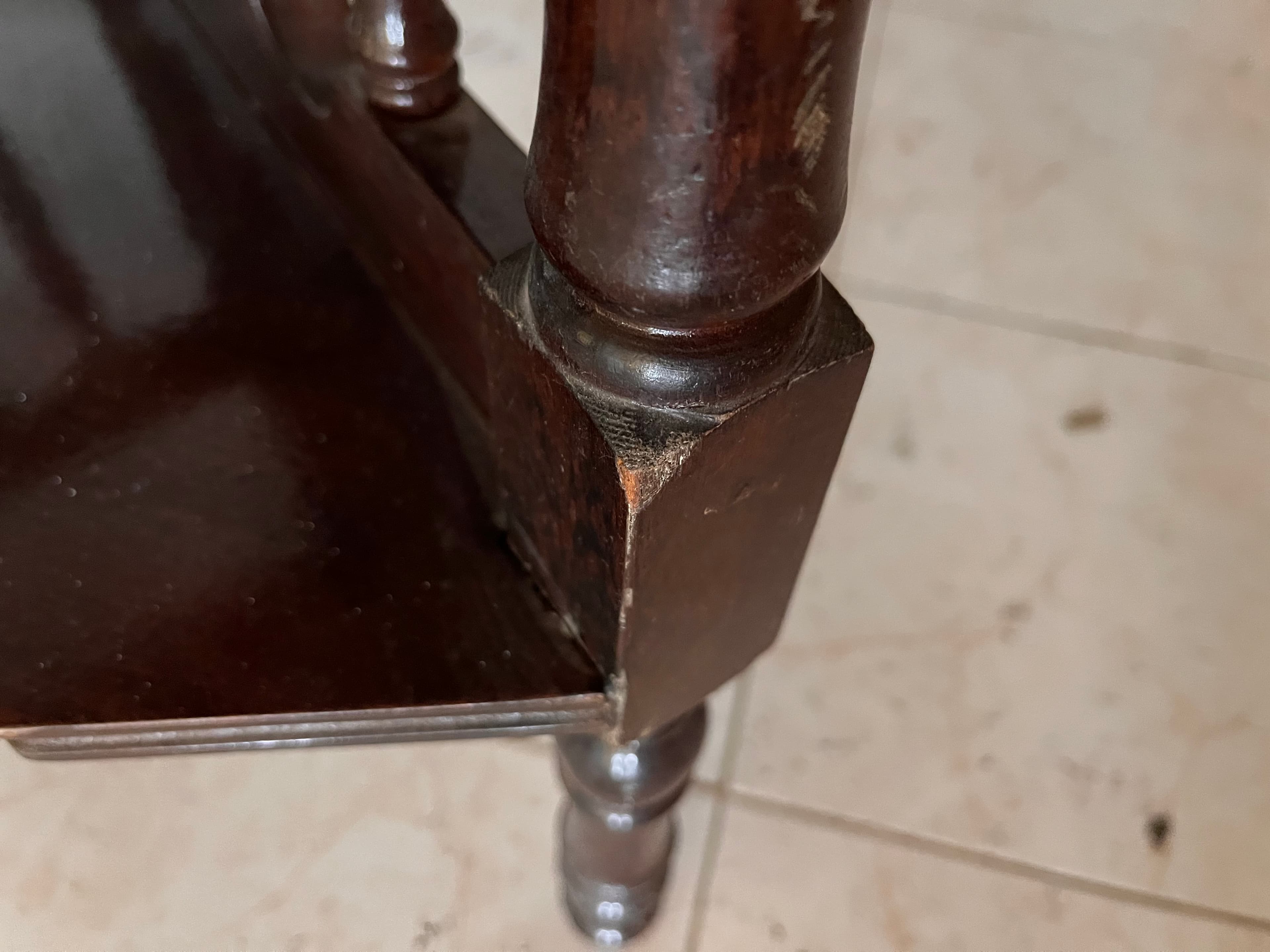 Móvel de canto em madeira — imagen 2