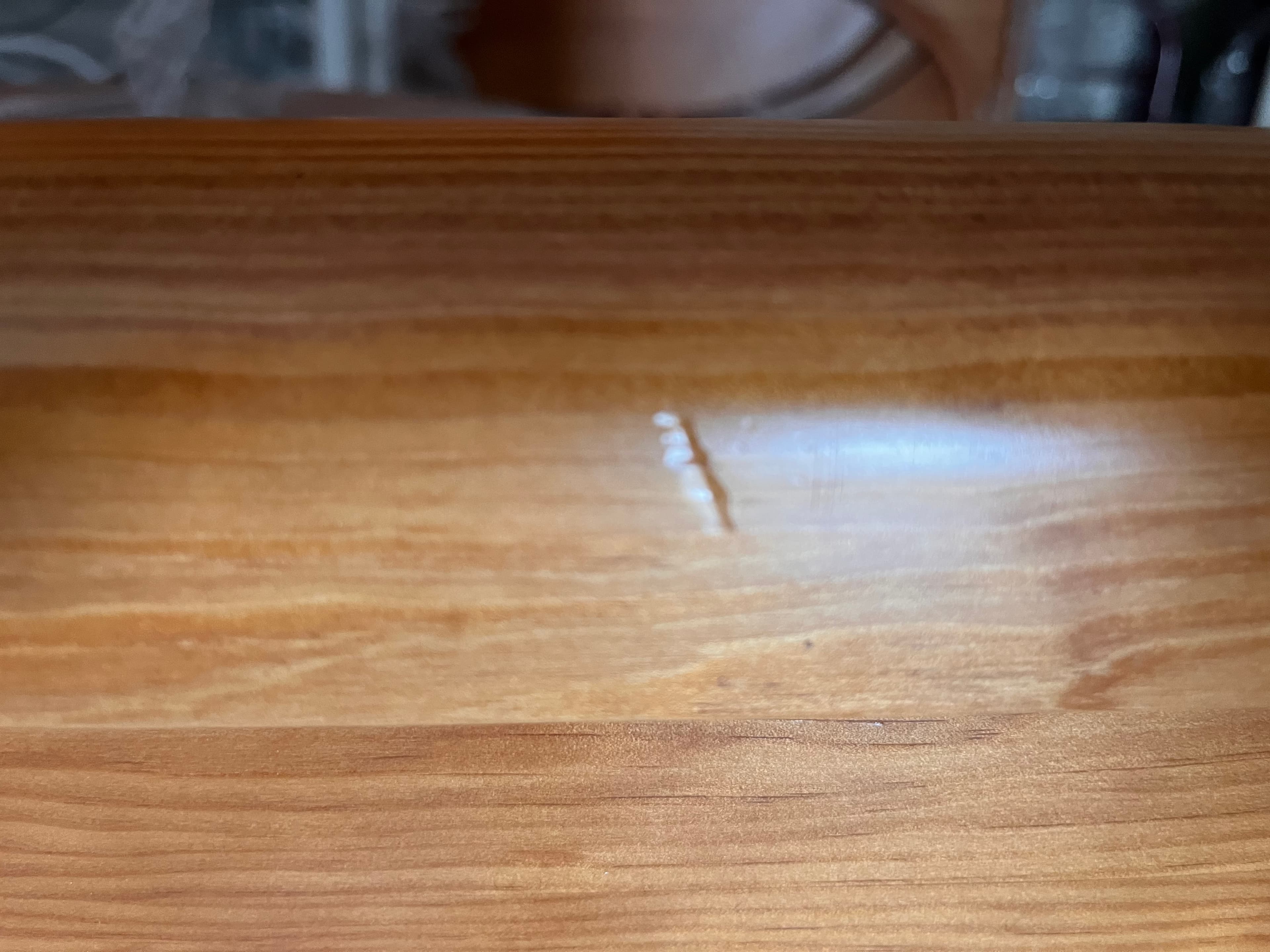 Cama com estrutura em madeira — imagem 2