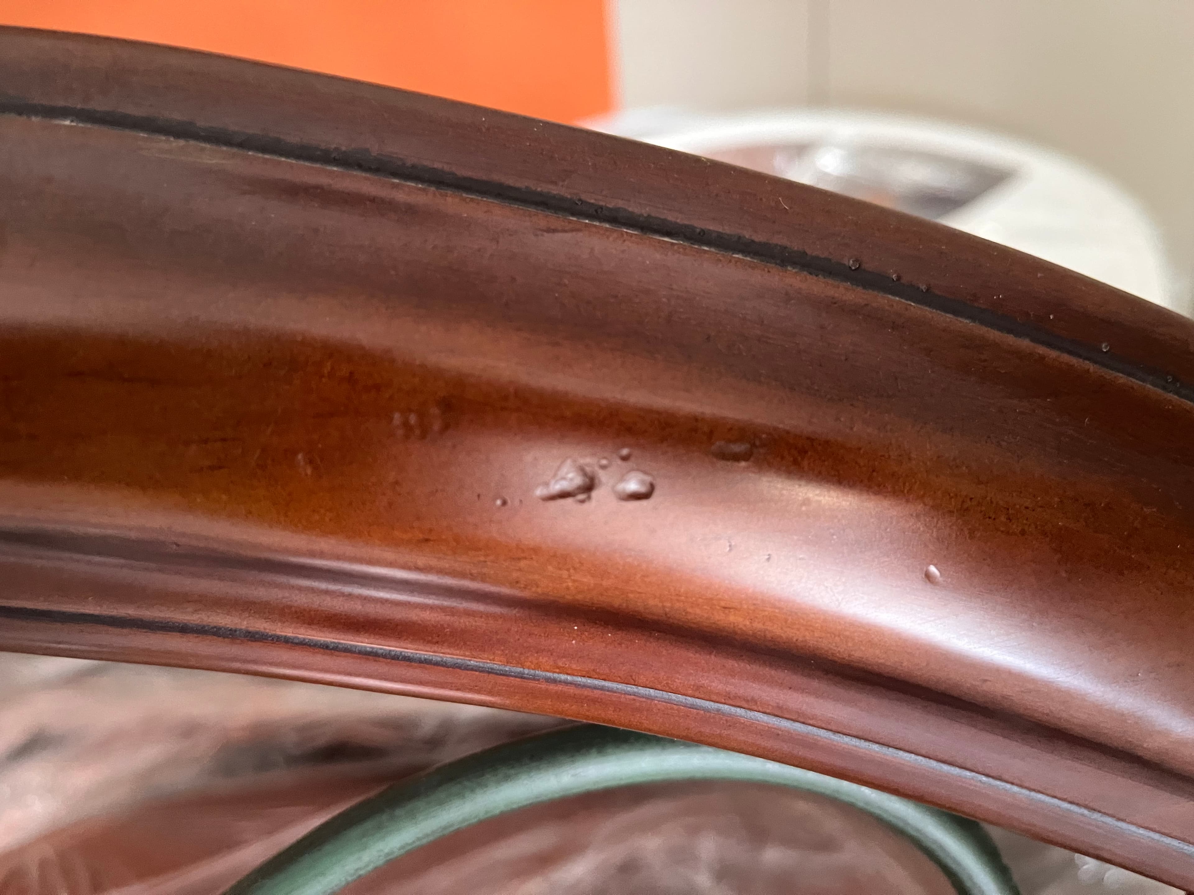 Cama com estrutura em madeira — imagem 3