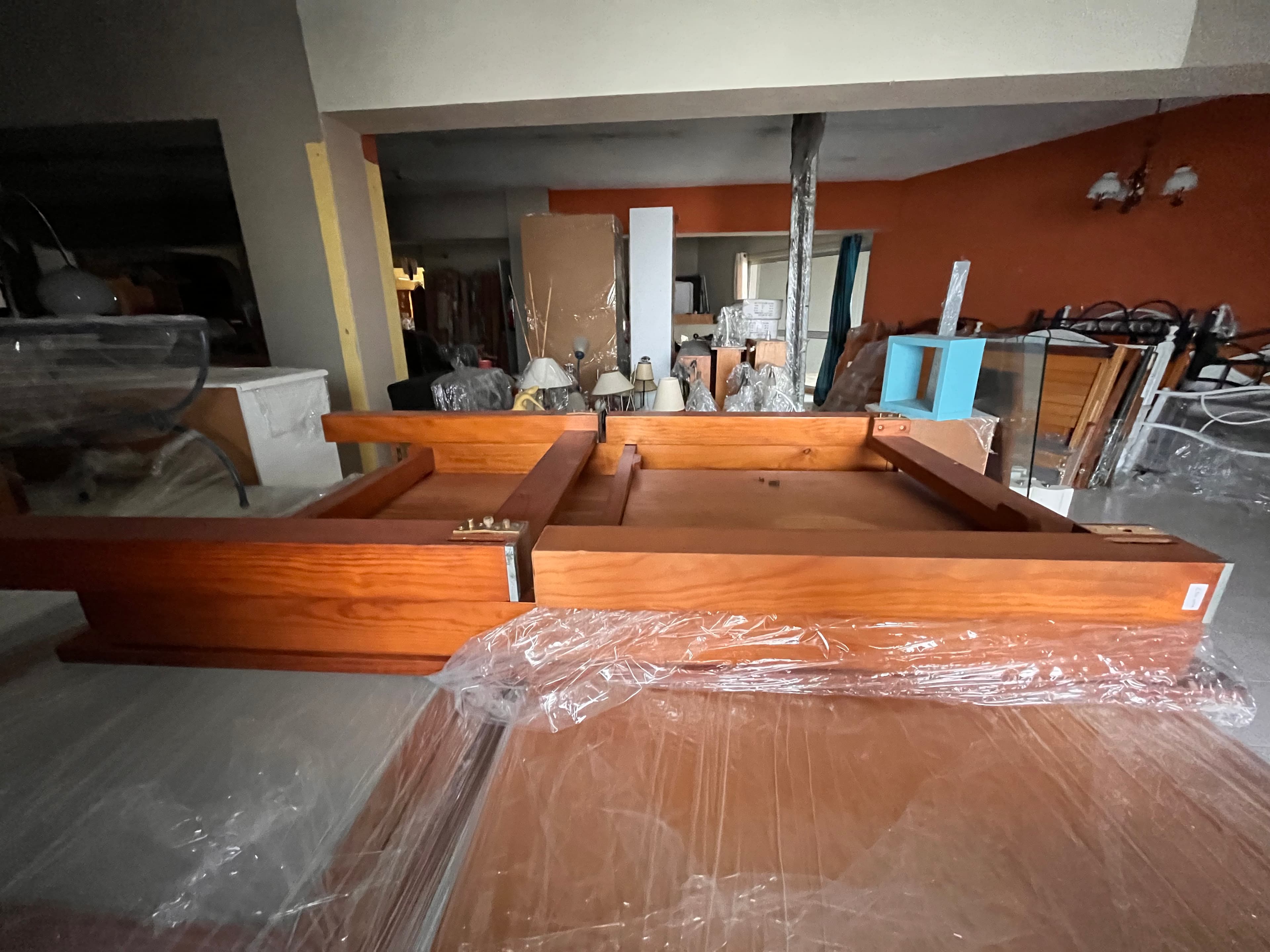 Mesa de madera — imagen 2