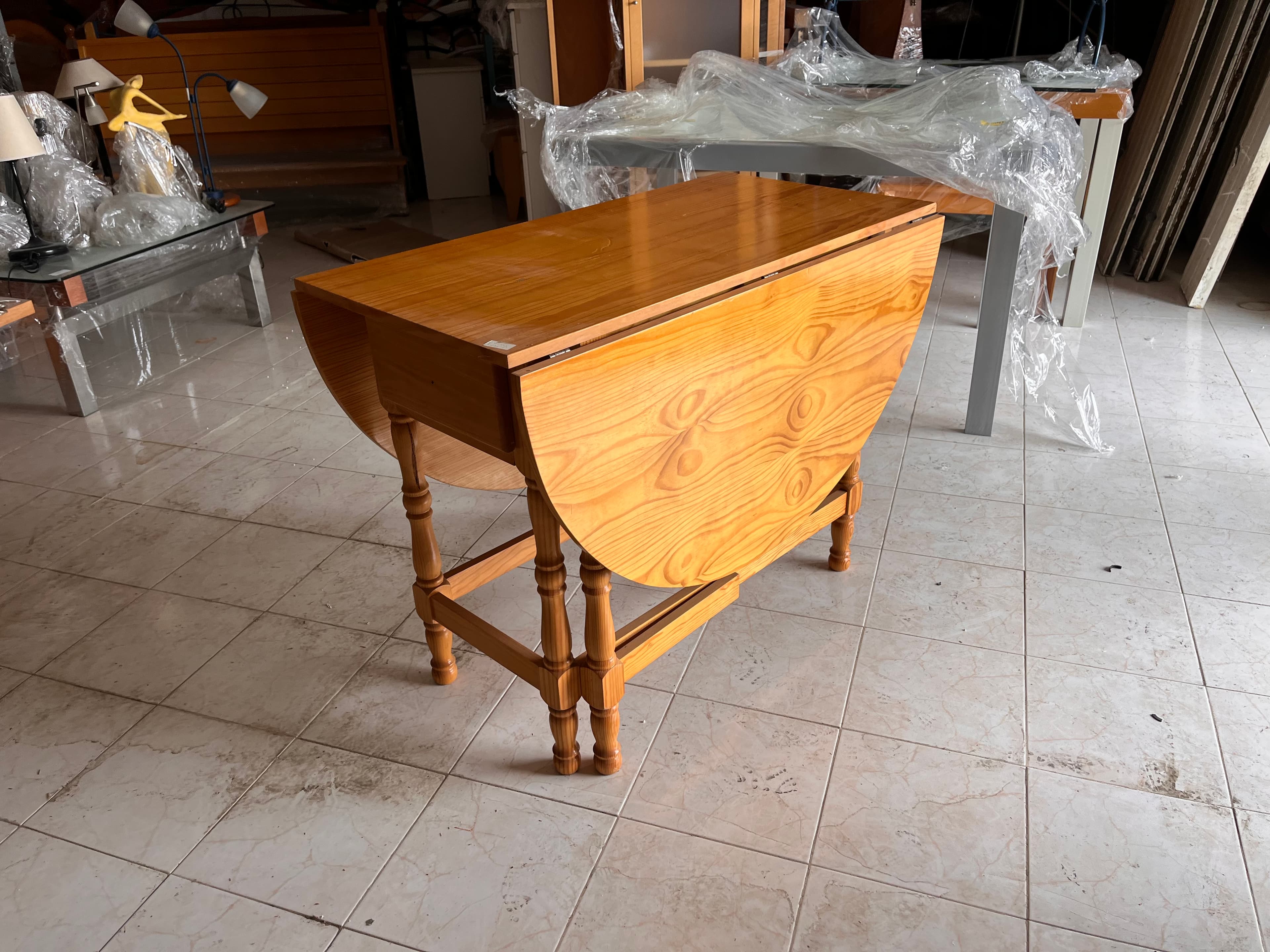 Mesa de madeira — imagen 1