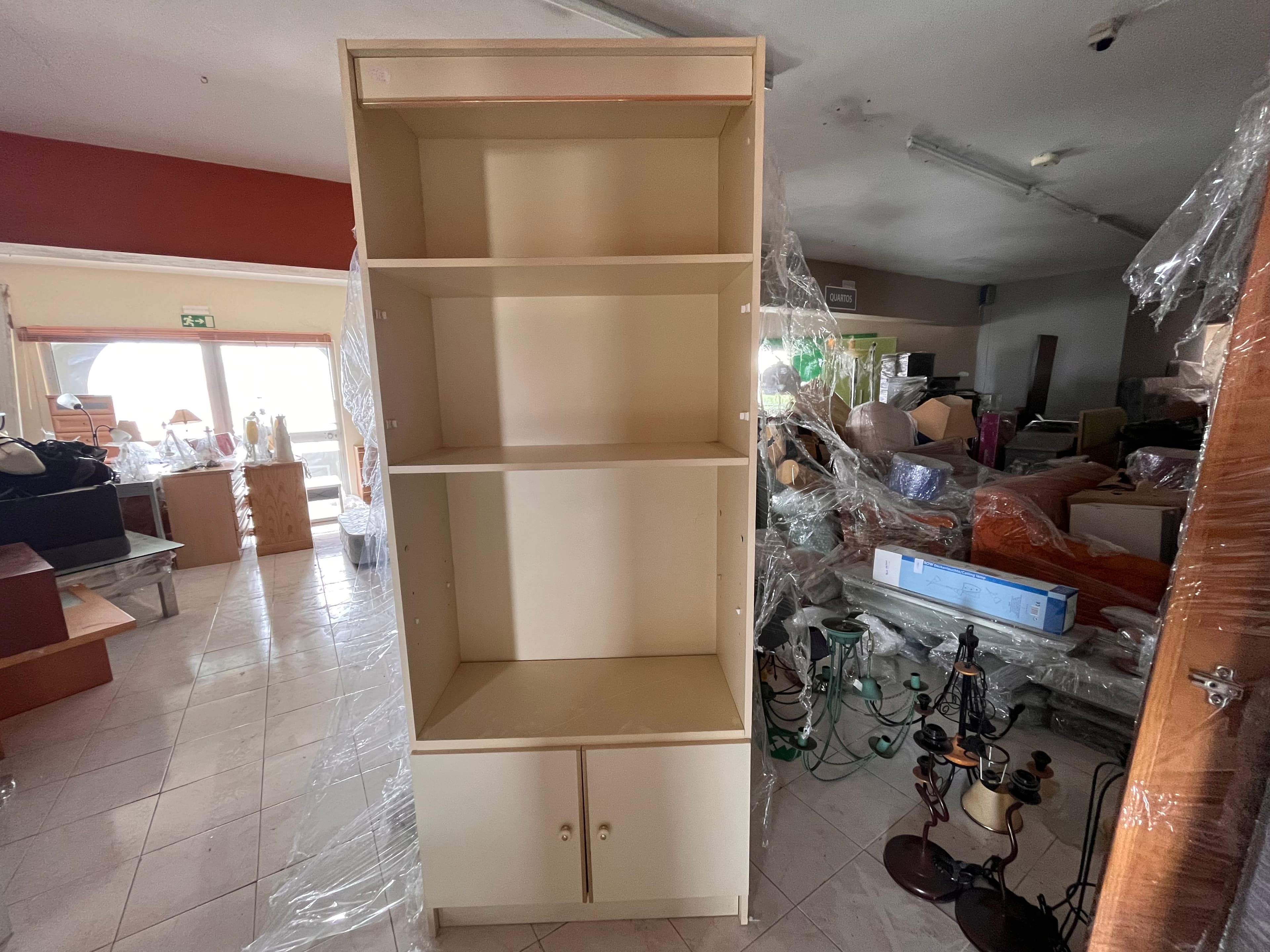 Estantes — image 1