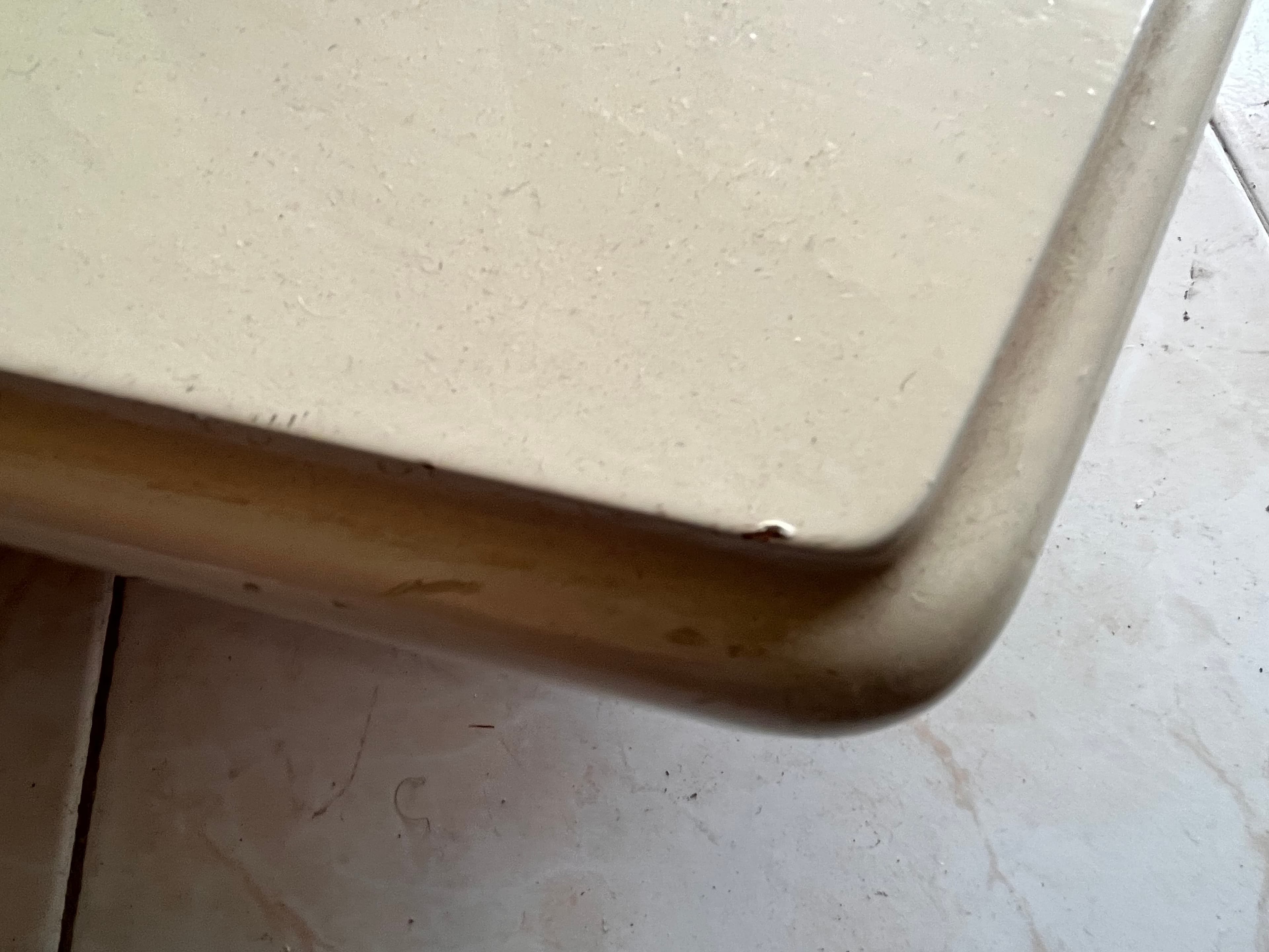 Estrutura de mesa em madeira — image 3