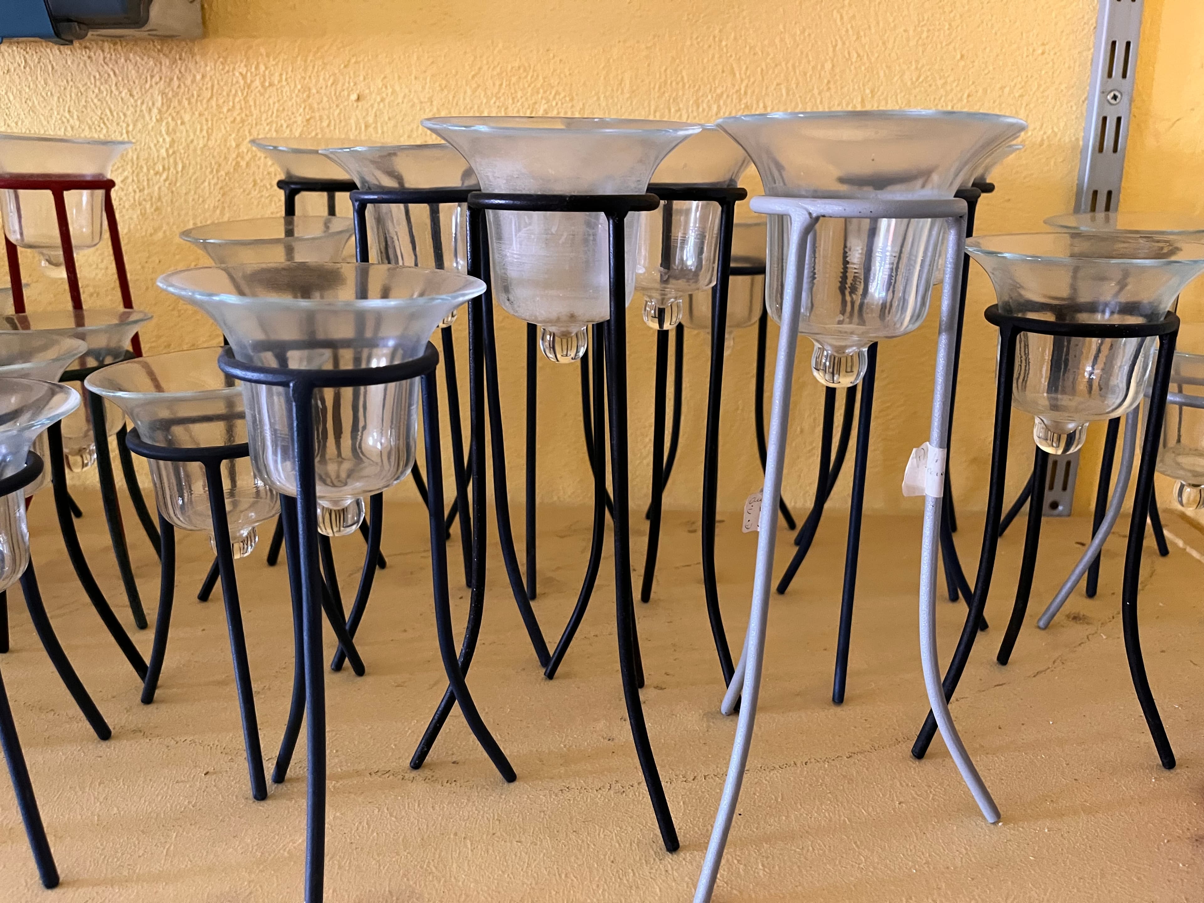Suportes para velas em ferro e vidro — imagem 2