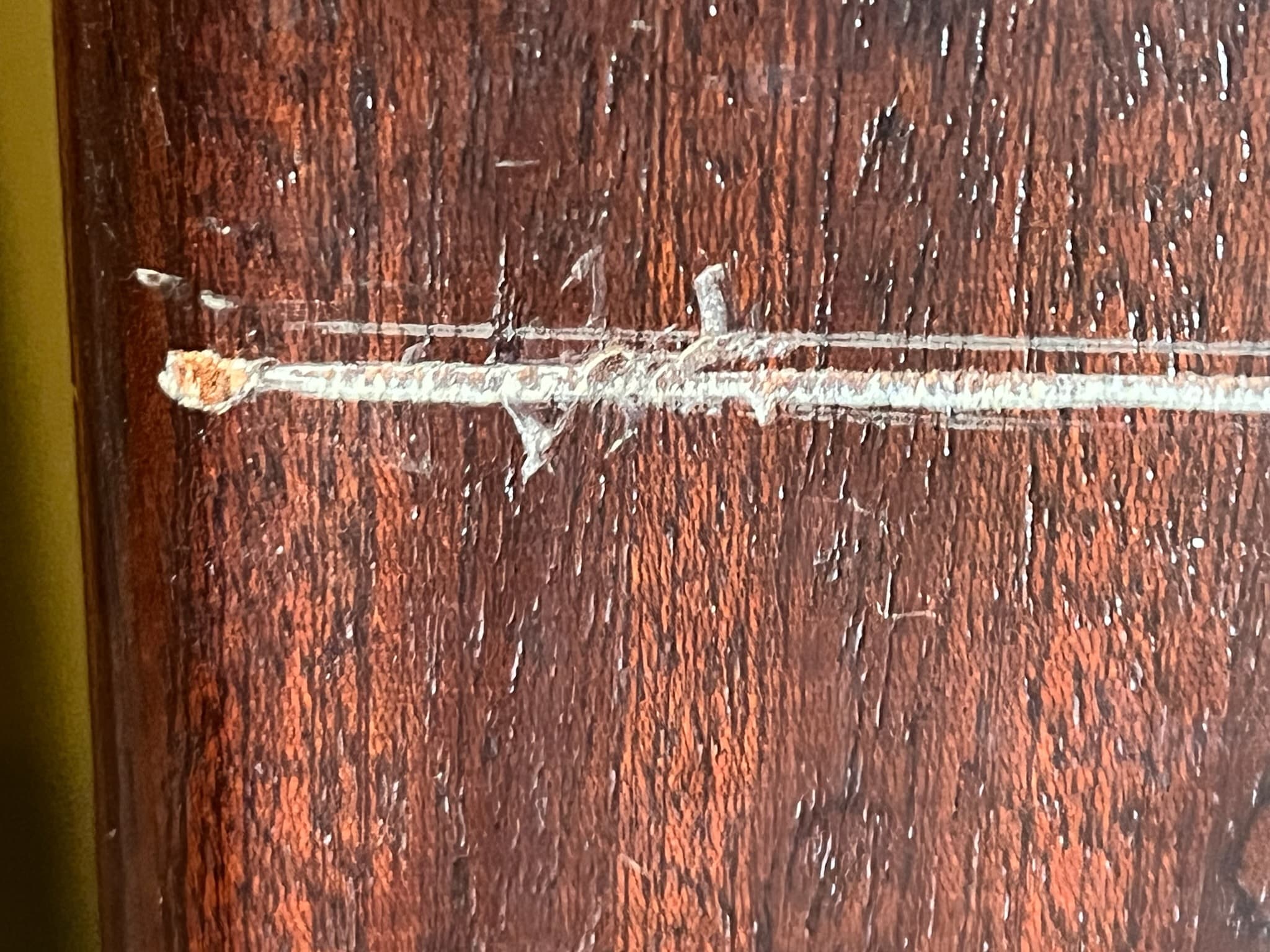Espelho com moldura de madeira — imagem 4